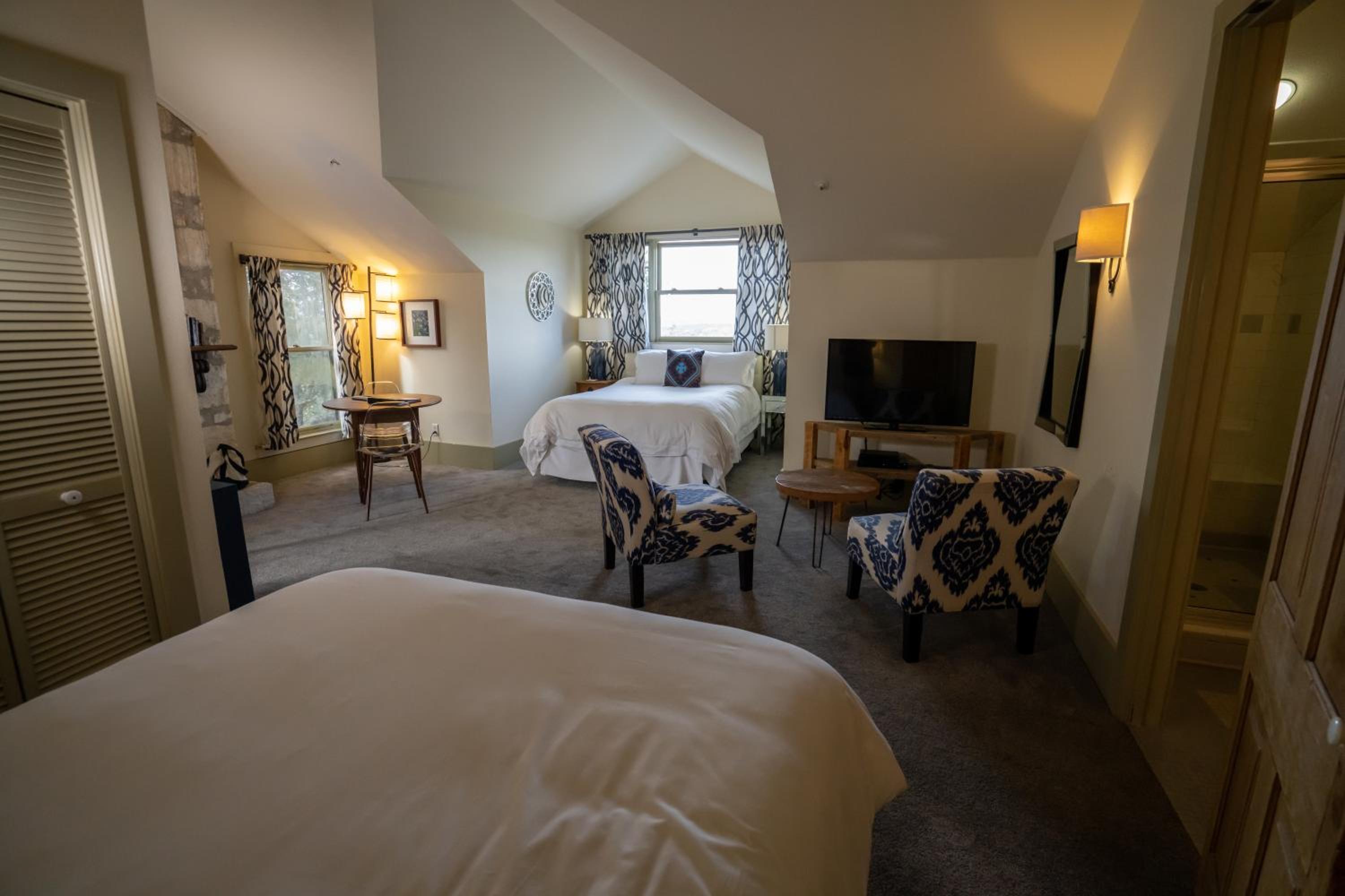 Deluxe Queen Room - Schlemmer Room