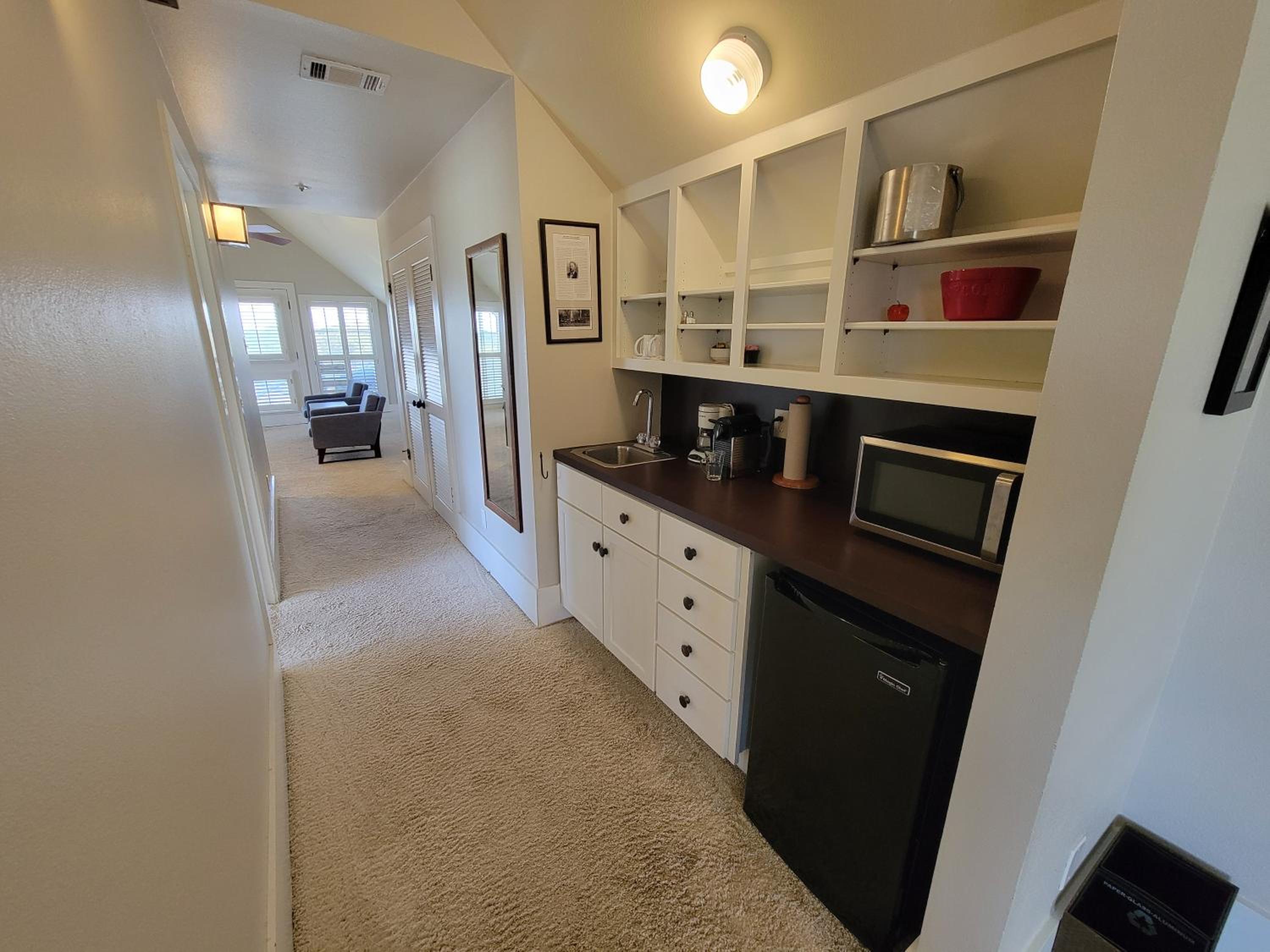 King Suite - Nance Suite photo 3