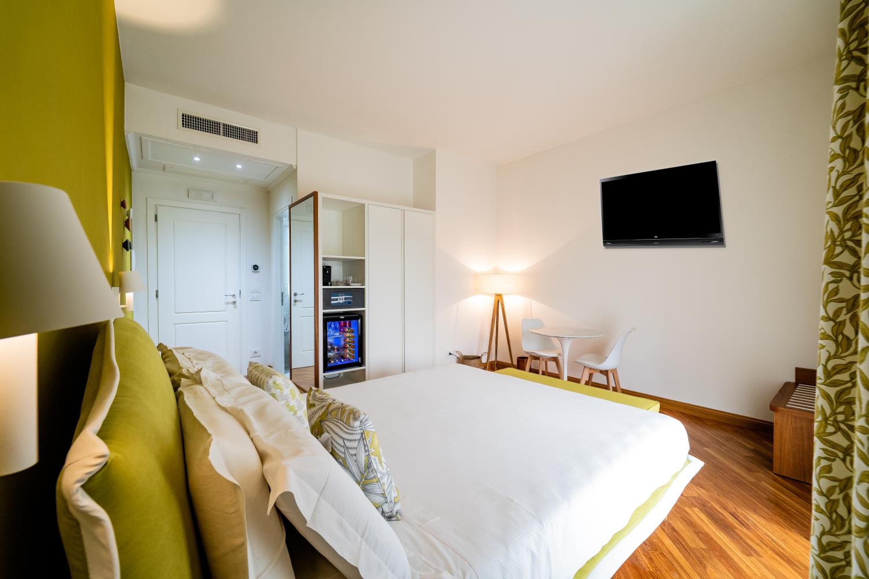 Superior Queen Room photo 1