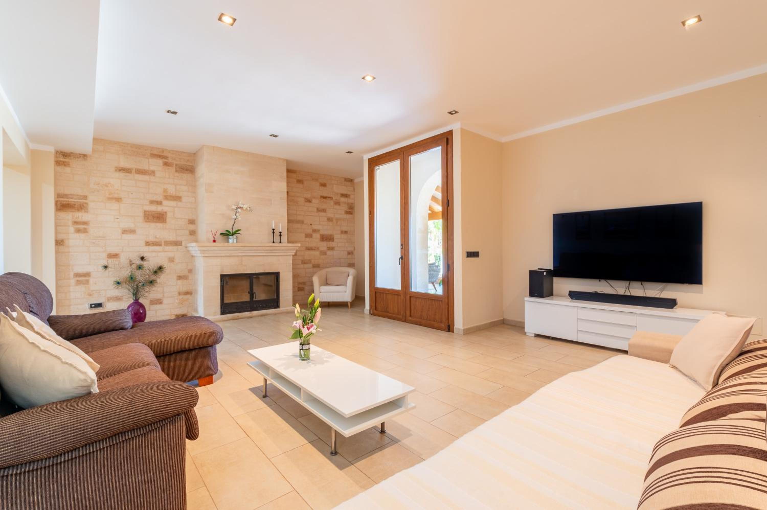 Villa with Garden View