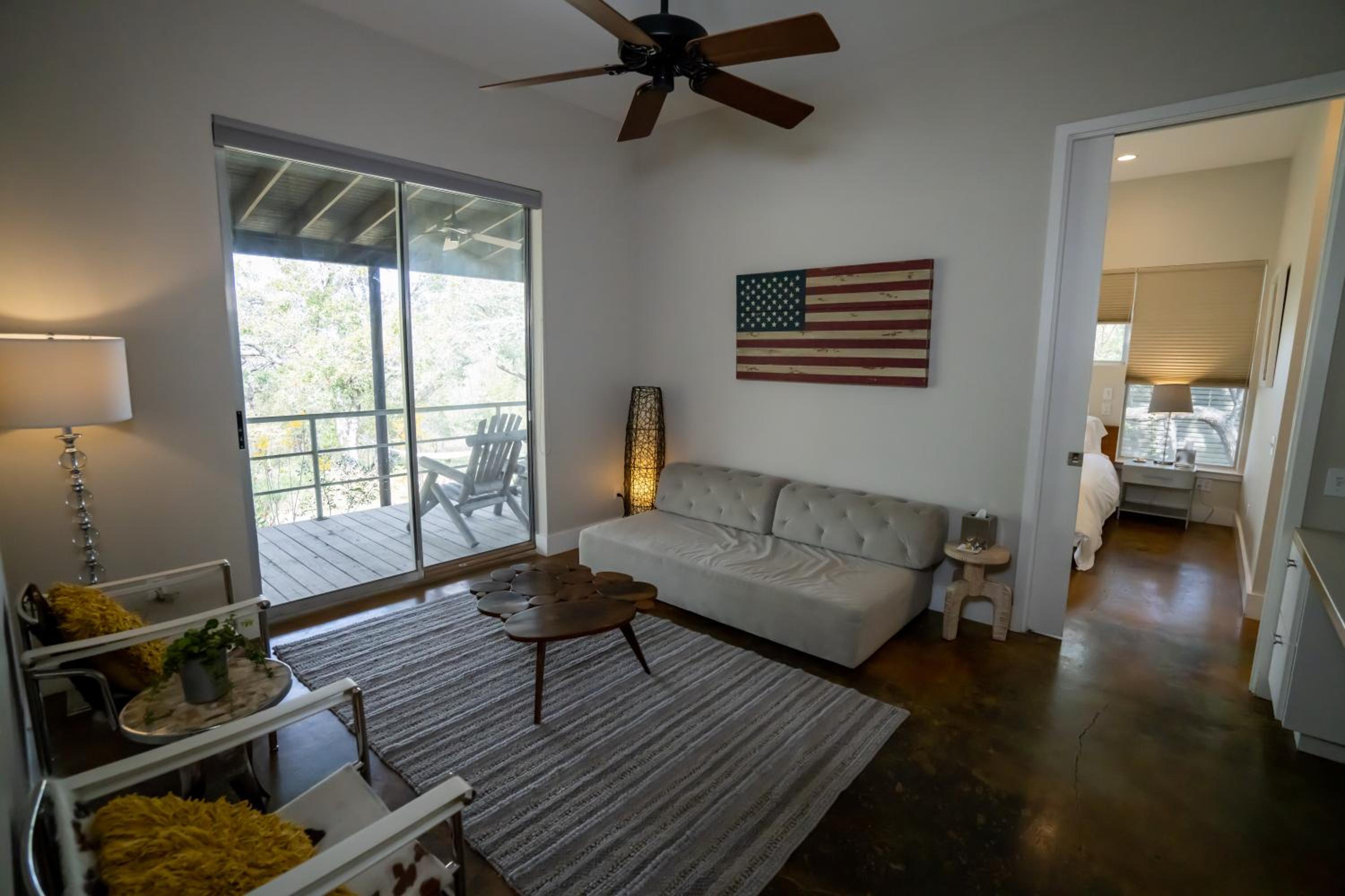 Three-Bedroom Cottage - The Ranch House (3 bedroom) photo 3