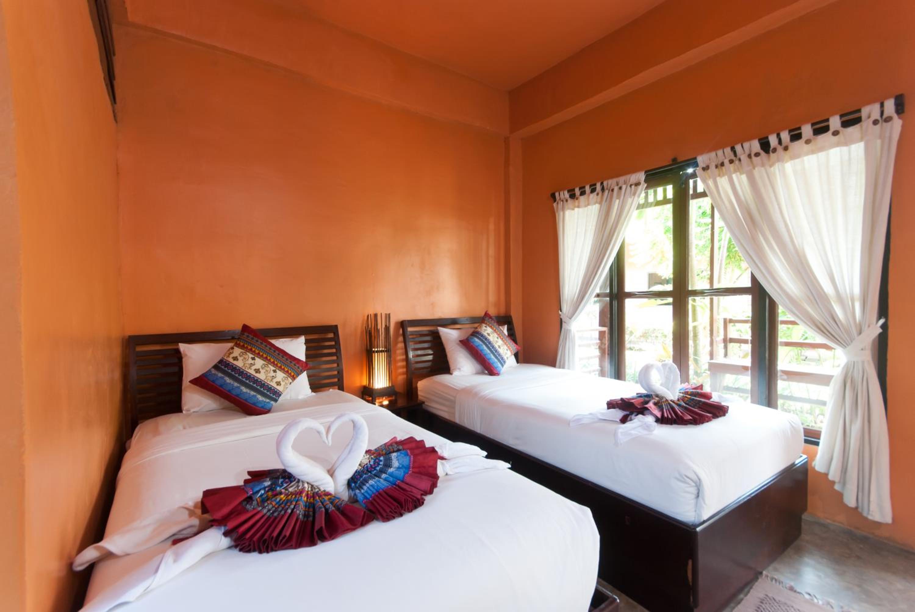 Standard Twin Room - Photo 6