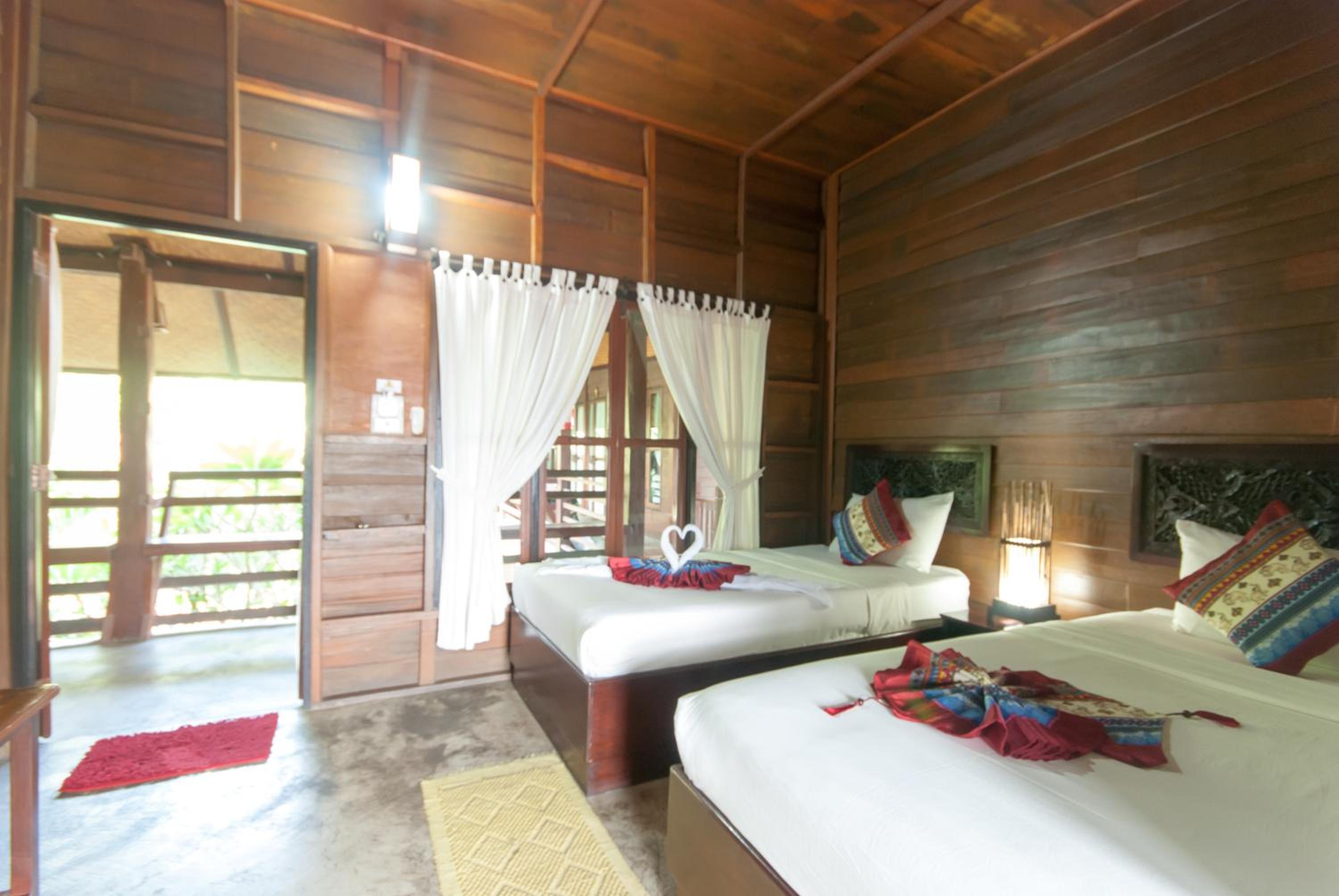 Standard Twin Room - Photo 3