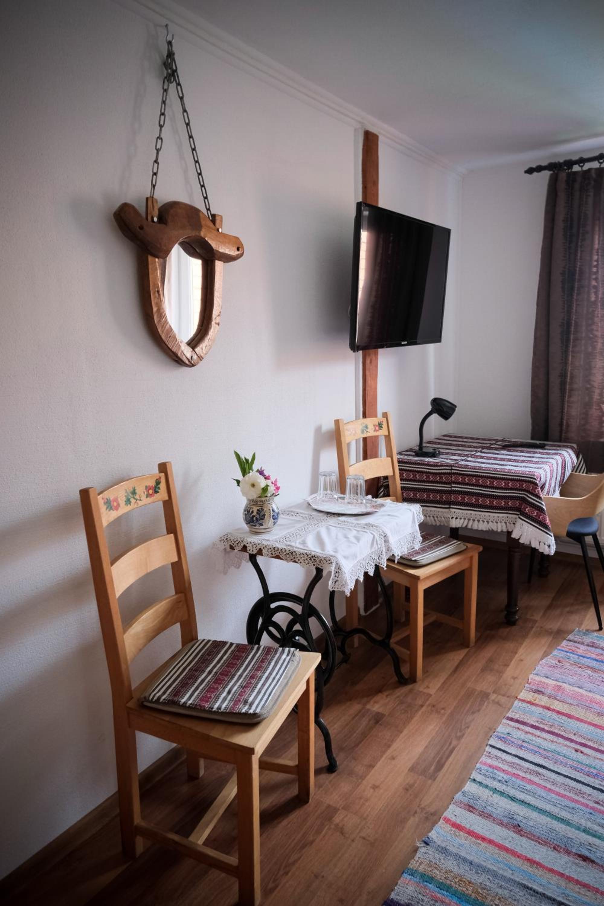 Standard Twin Room - Photo 6