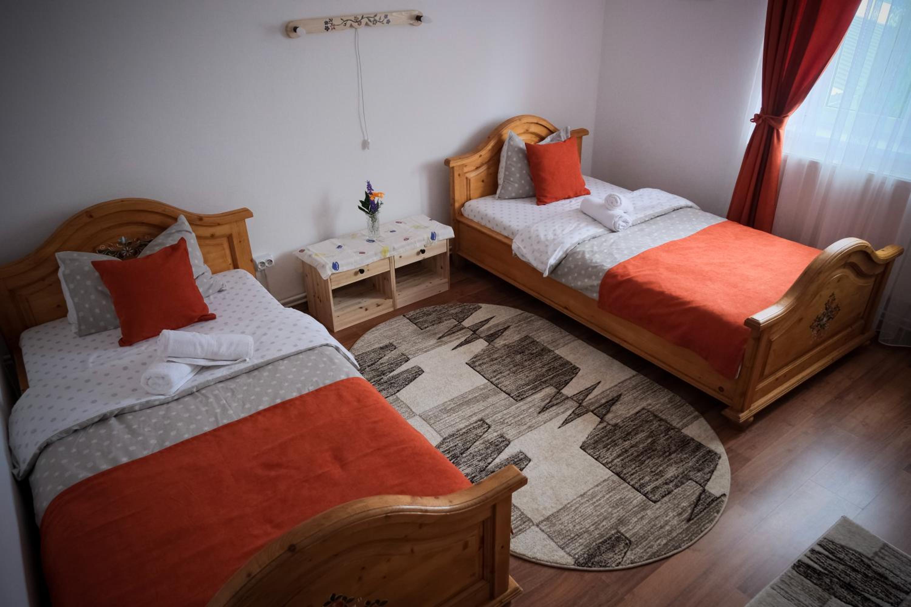 Standard Twin Room with Garden View - Photo 11