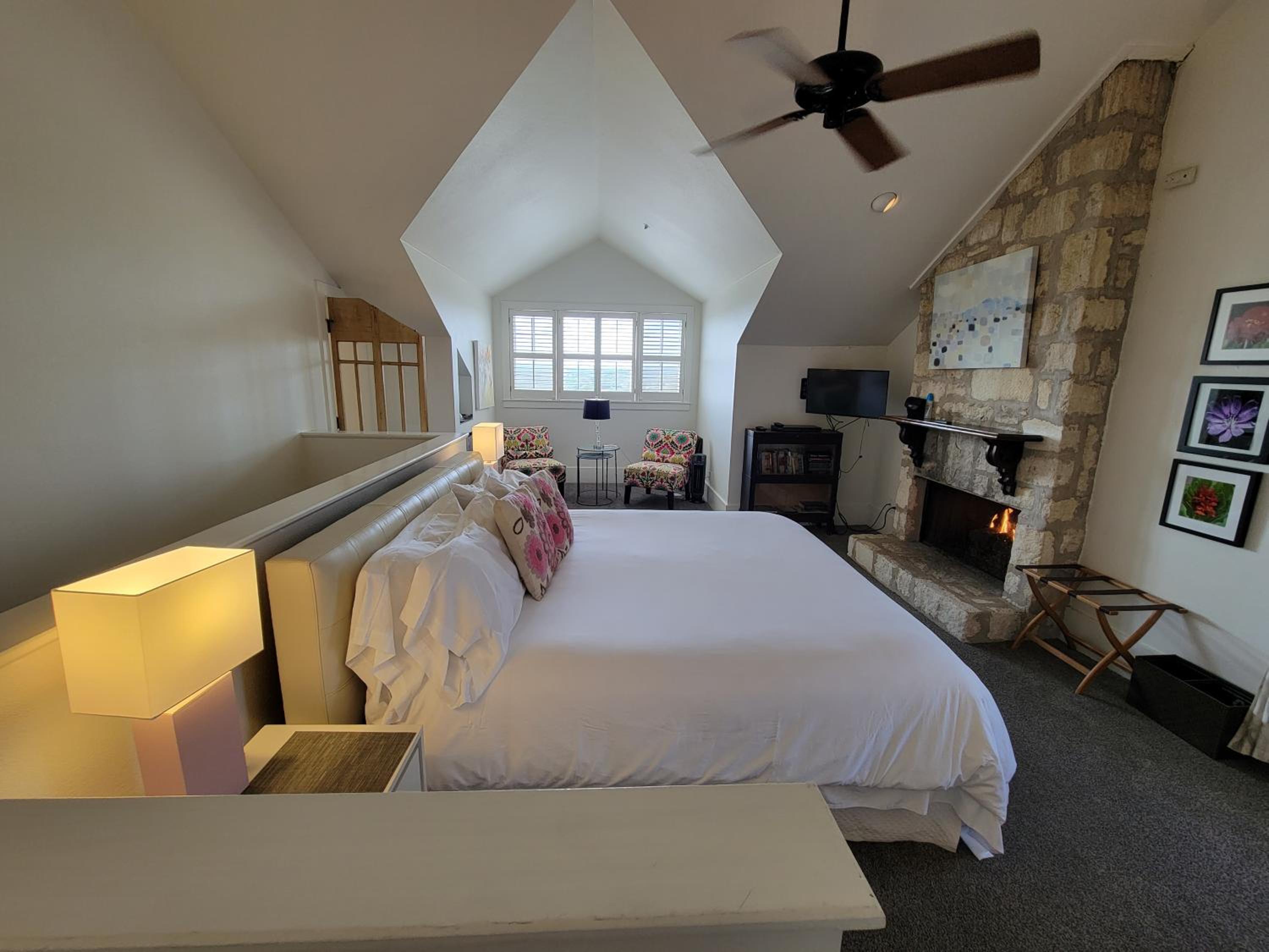 King Room - Wallace Room