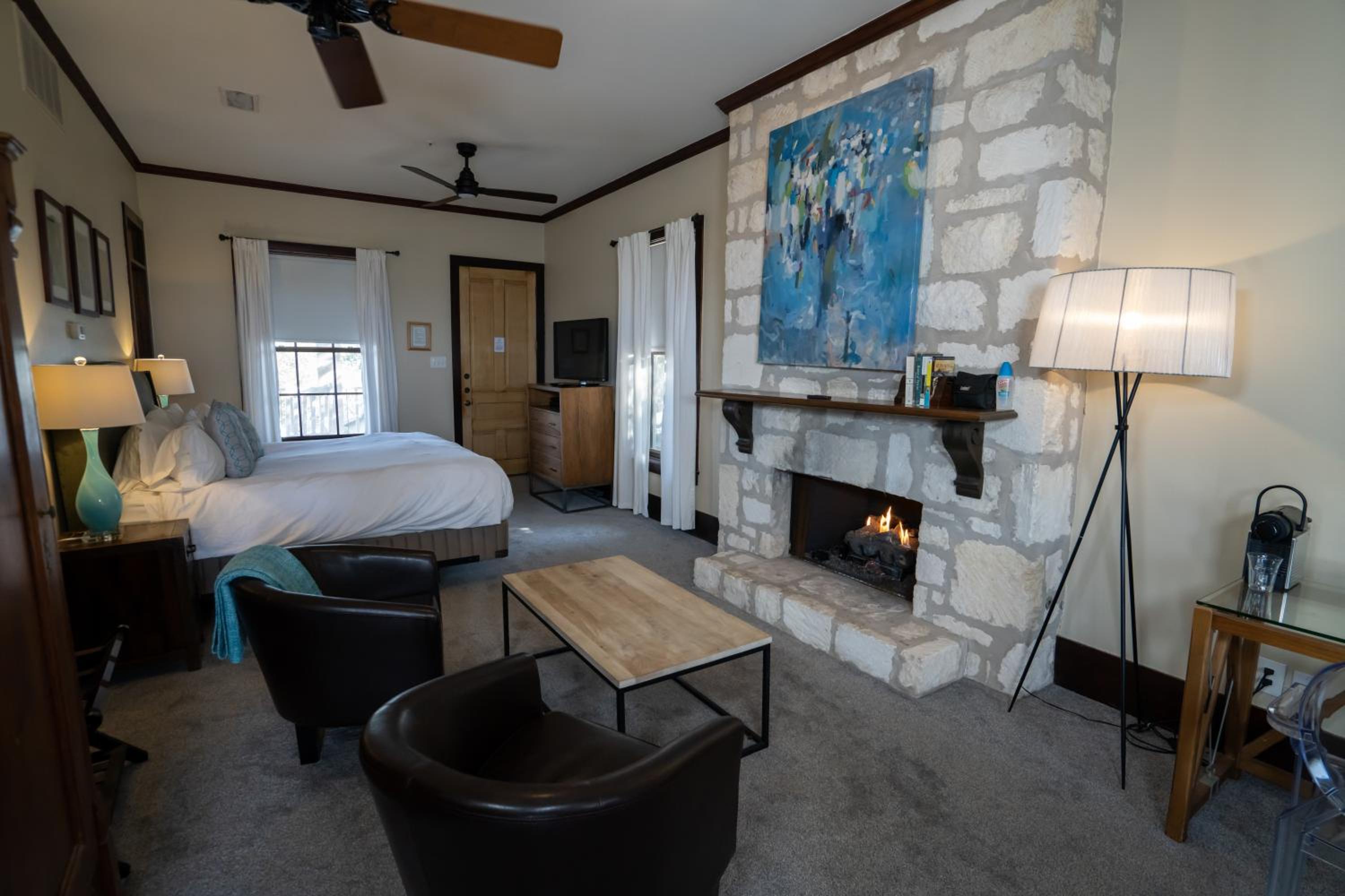 Deluxe King Room - Martin Room