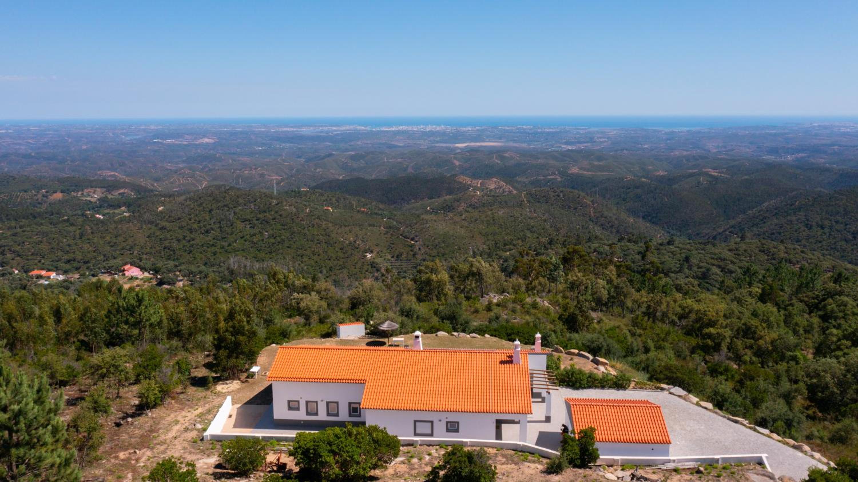 Villa photo 3
