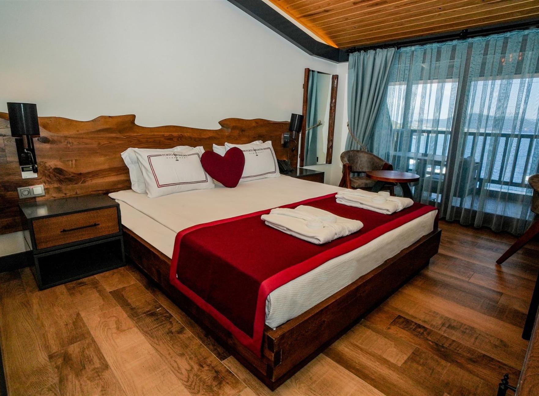 Zeus Sea View - Photo 1
