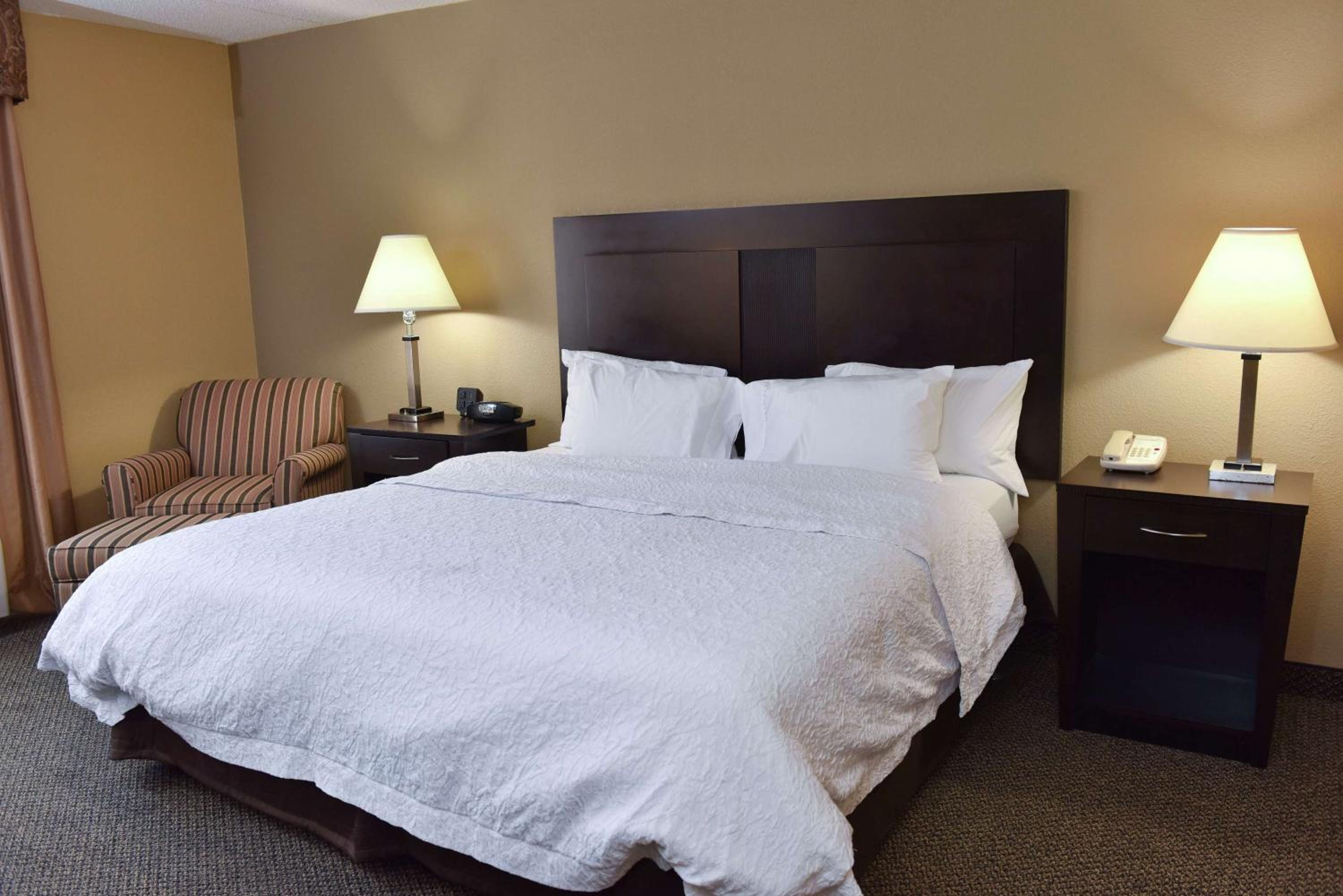 King Room - Mobility Access/Non-Smoking - Photo 5