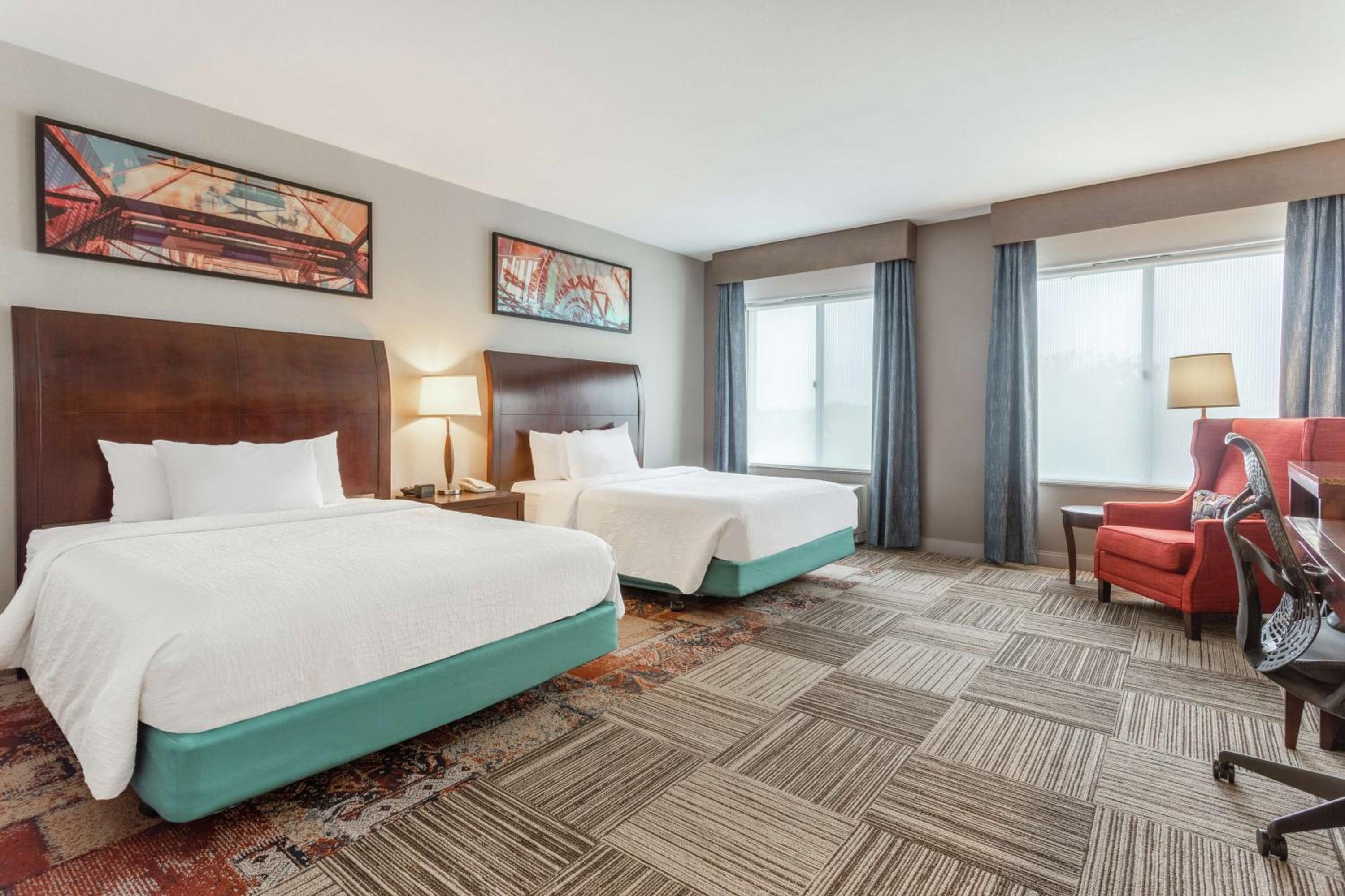 Queen Room with Two Queen Beds - Mobility and Hearing Access - Photo 3