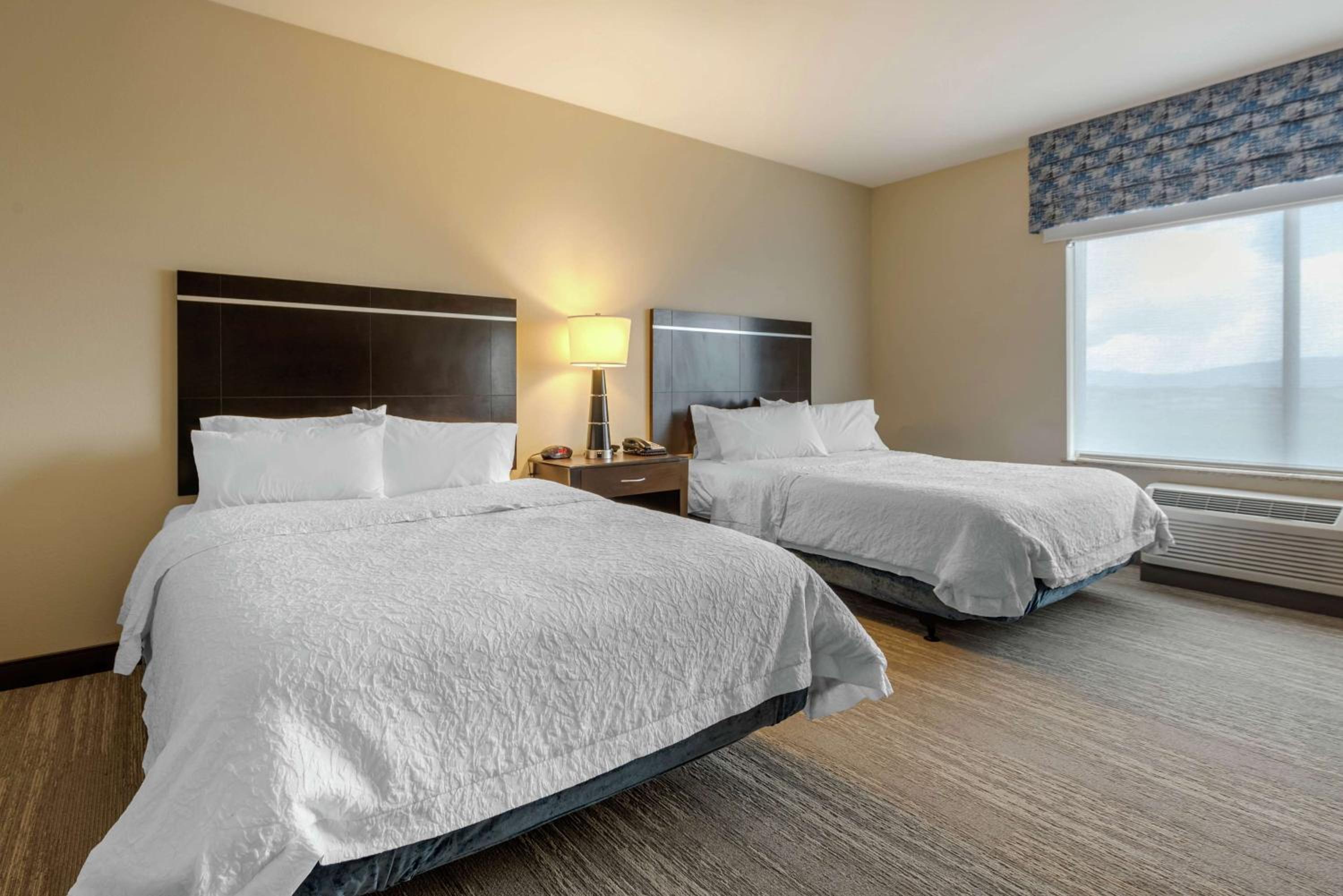 Queen Room with Two Queen Beds - Mobility and Hearing Access/Non-Smoking - Photo 3