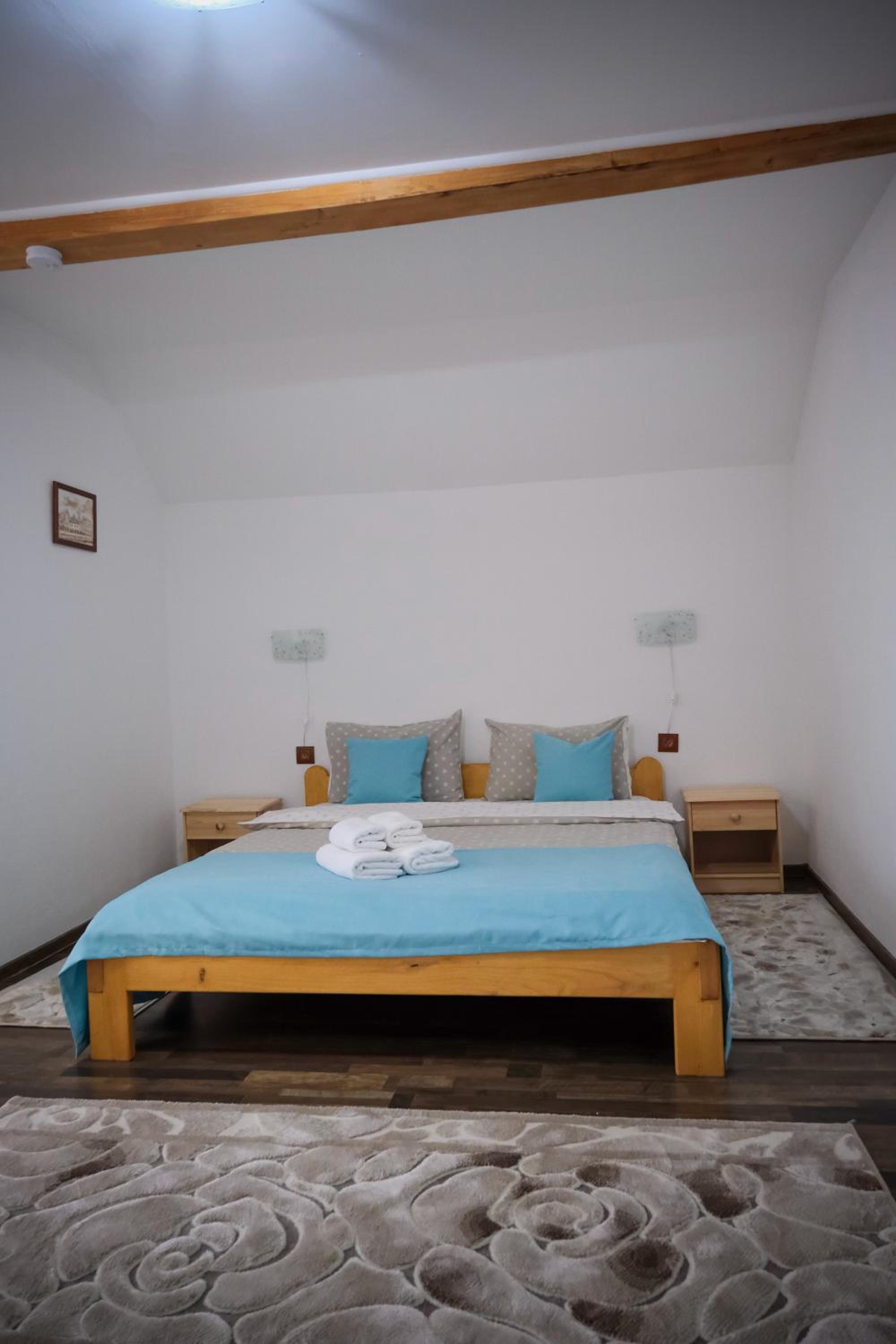 Double Room with Garden View - Photo 2