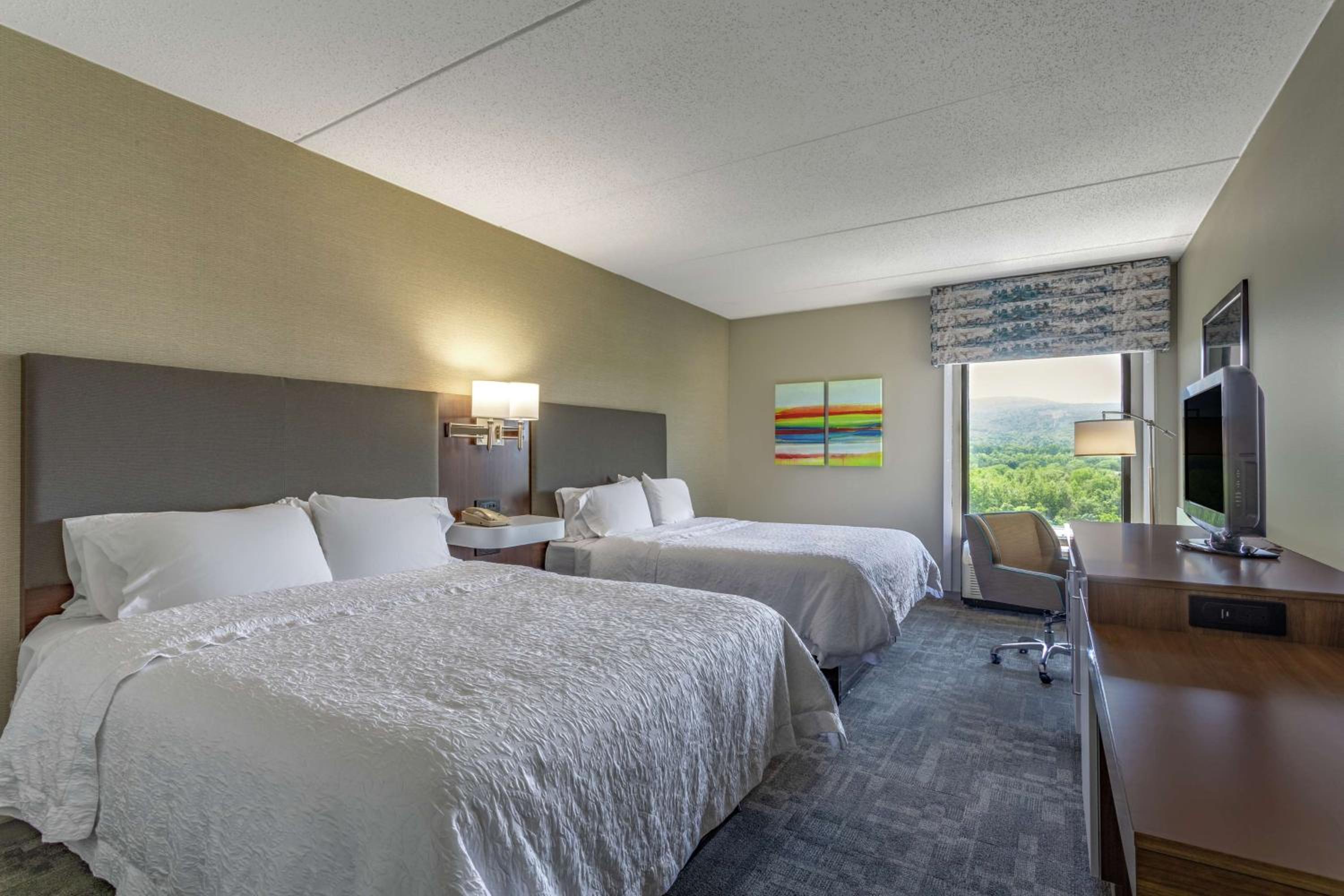 Queen Room with Two Queen Beds - Non-Smoking - Photo 1