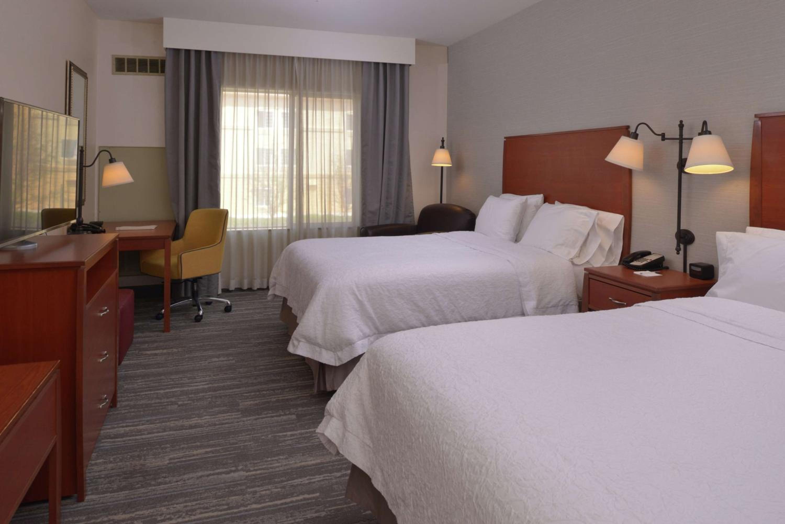 Room with Two Queen Beds - Non-Smoking - Photo 1