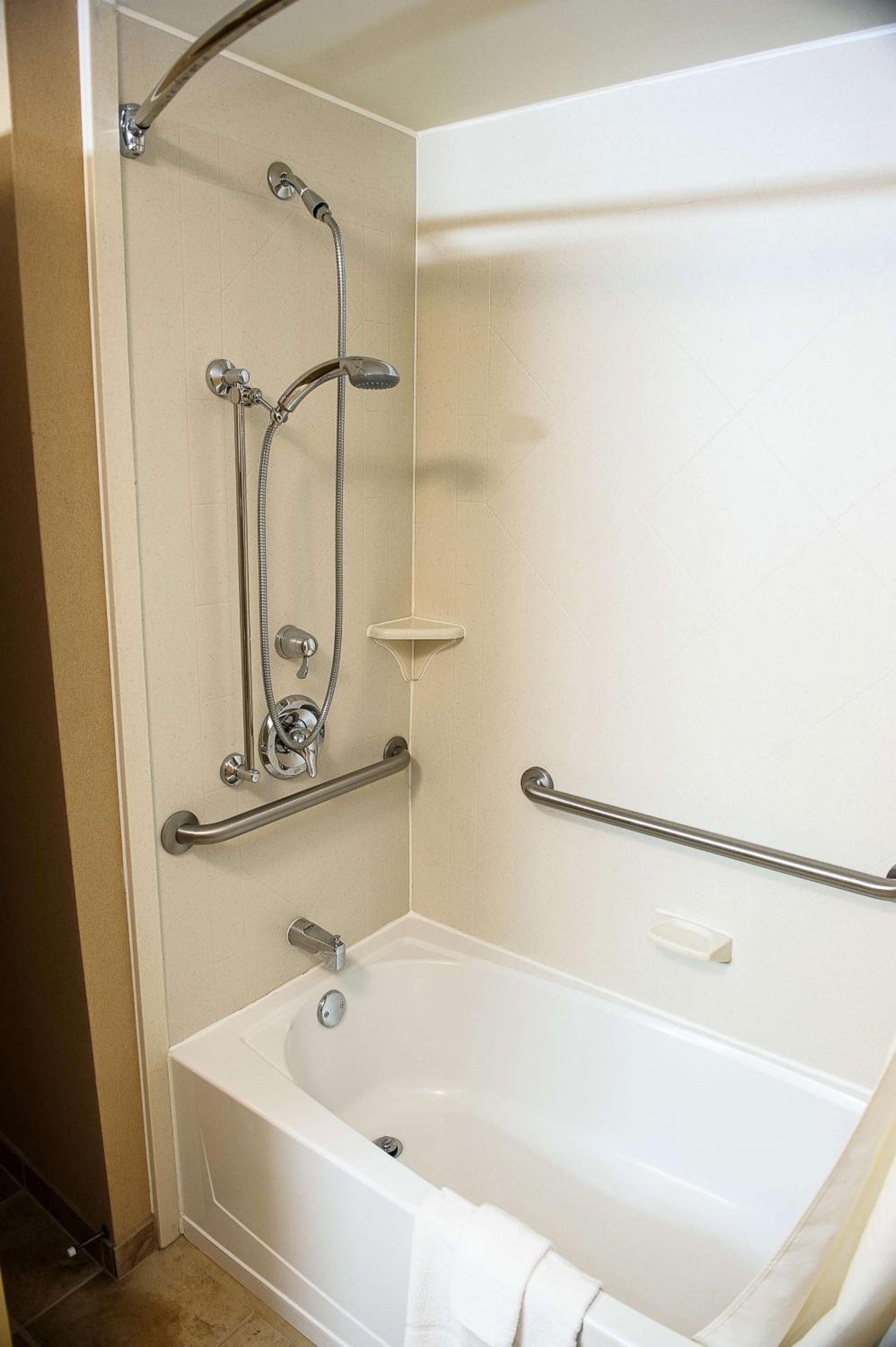 King Room - Mobility Access/Non-Smoking - Photo 2