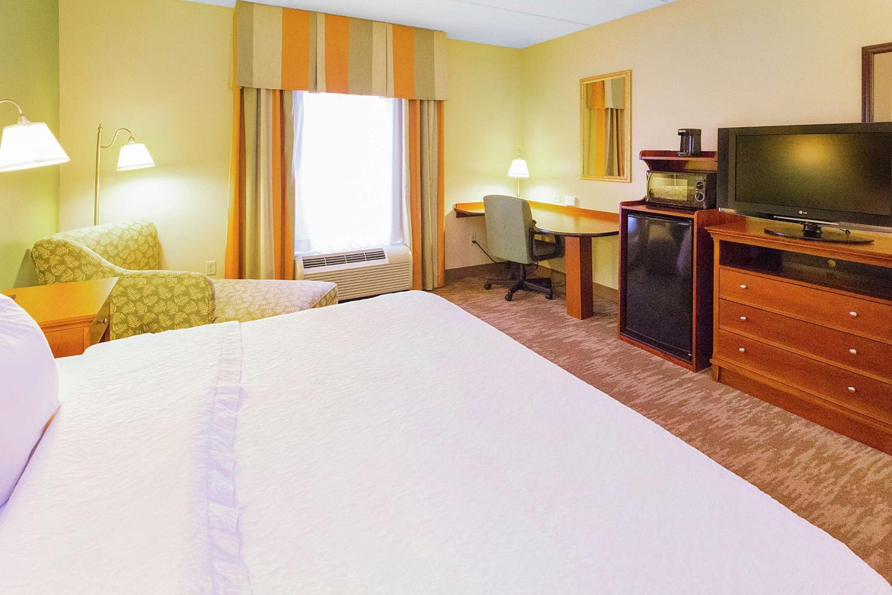 King Room - Mobility Access/Non-Smoking - Photo 1