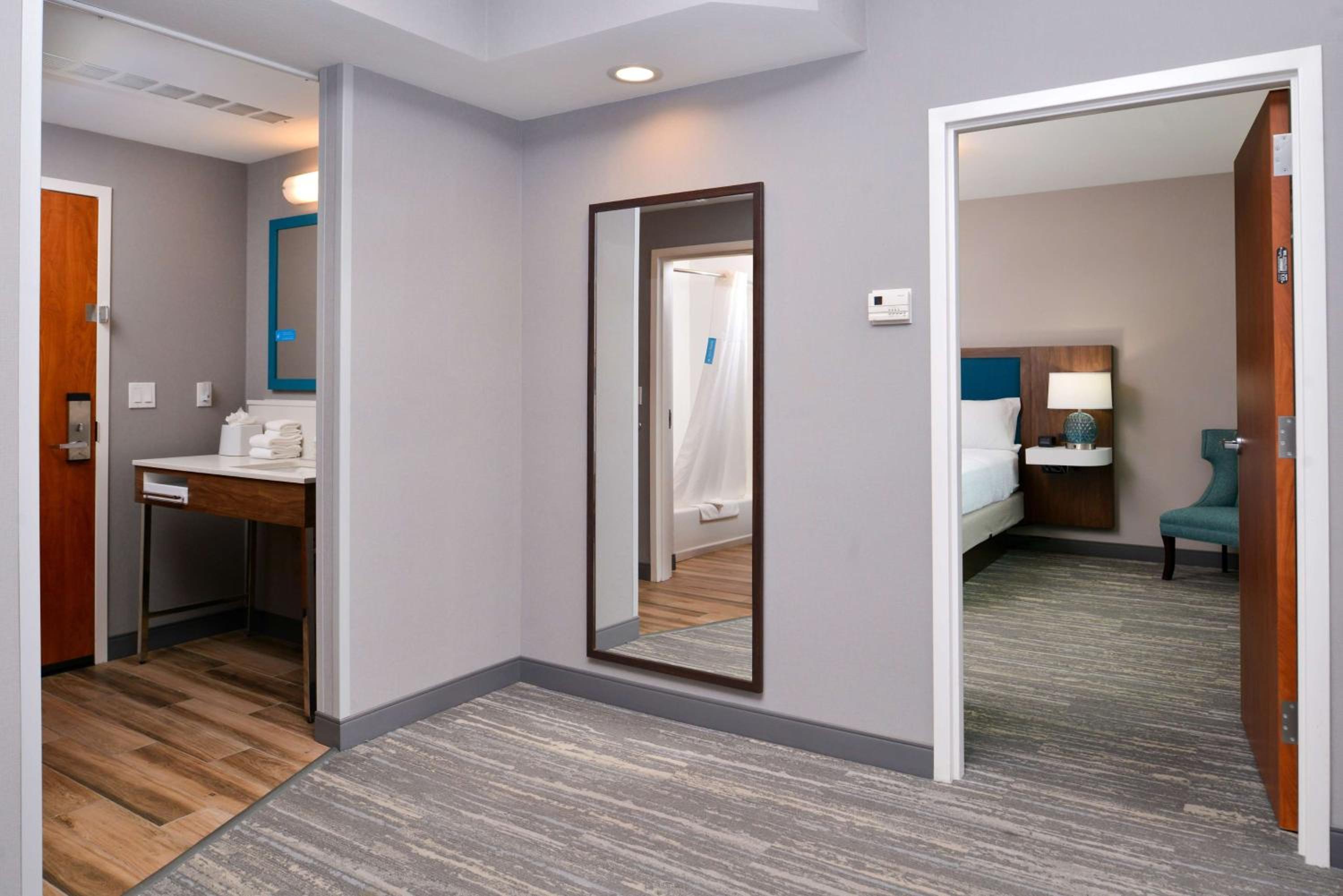King Suite - Photo 5