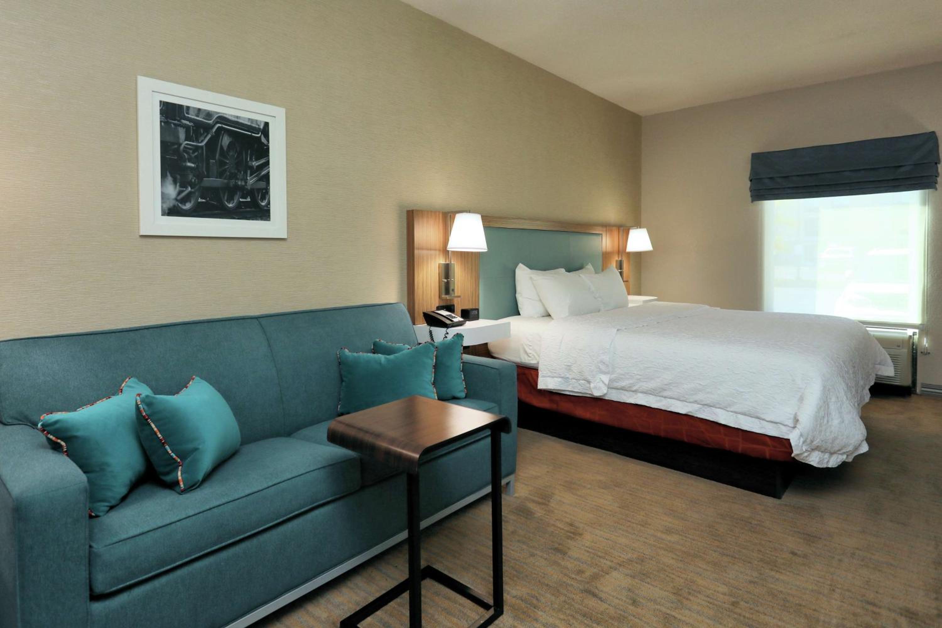 King Studio Suite with Sofa Bed - Non-Smoking - Photo 1