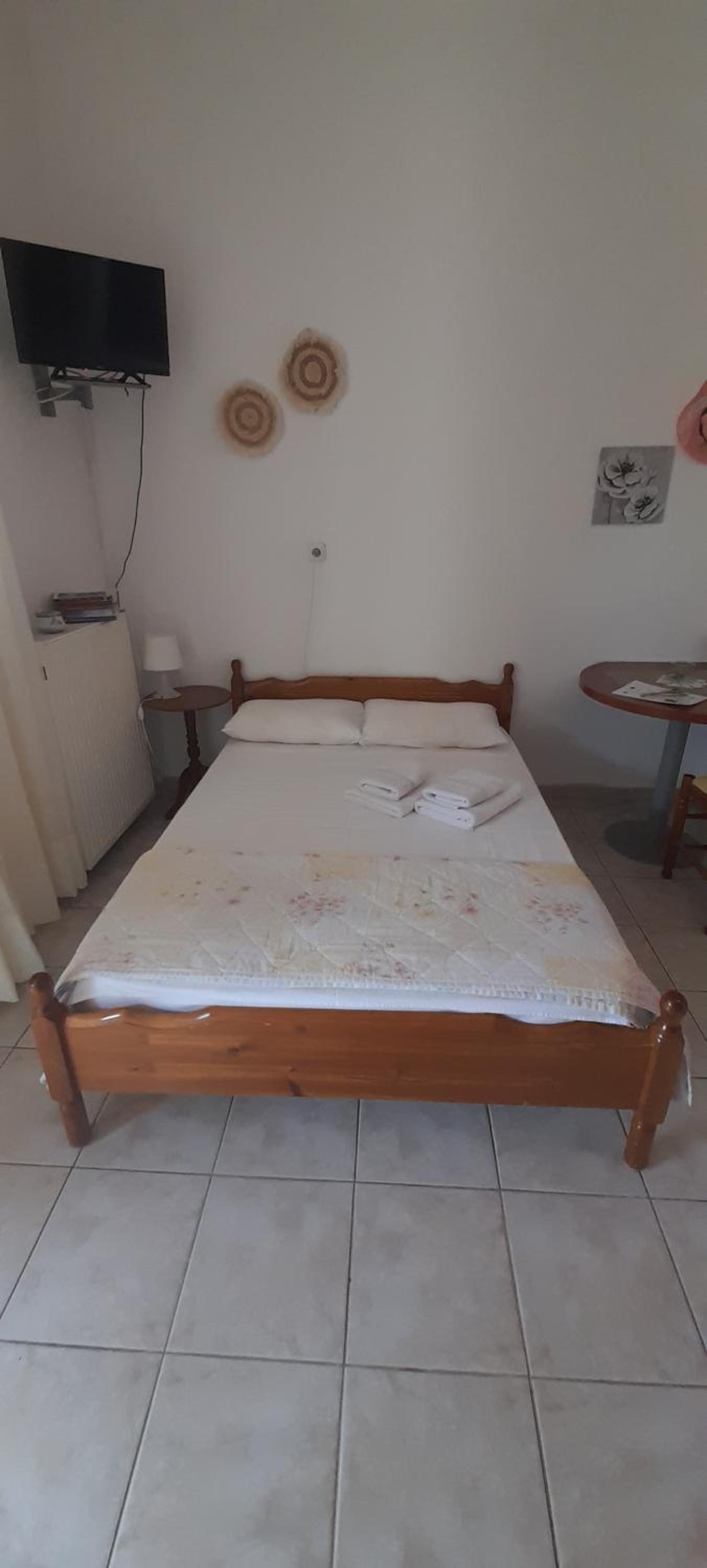 Double Room with Balcony - Photo 5