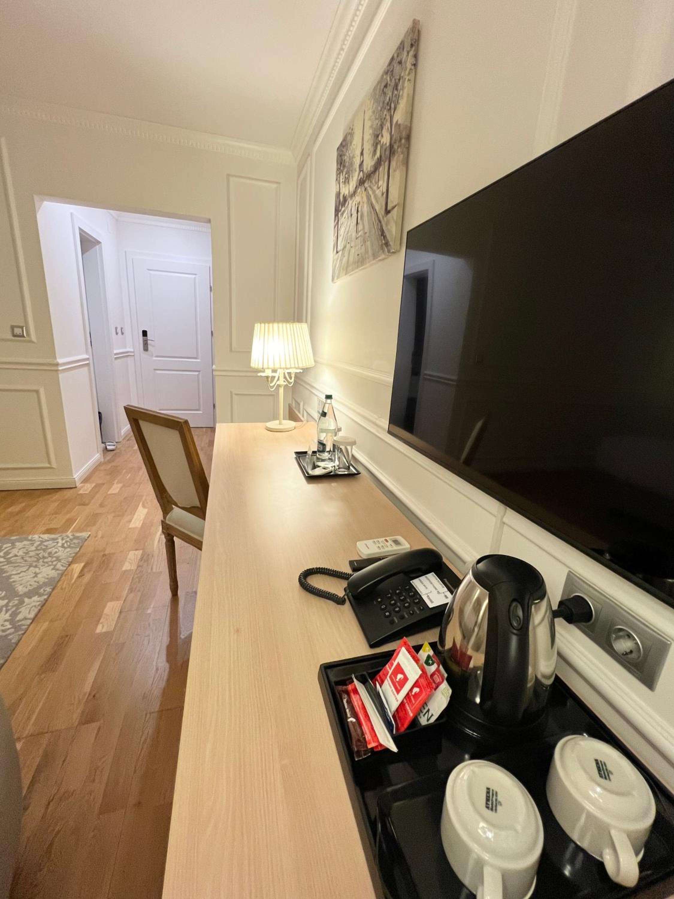Deluxe Double or Twin Room with Balcony - Photo 52