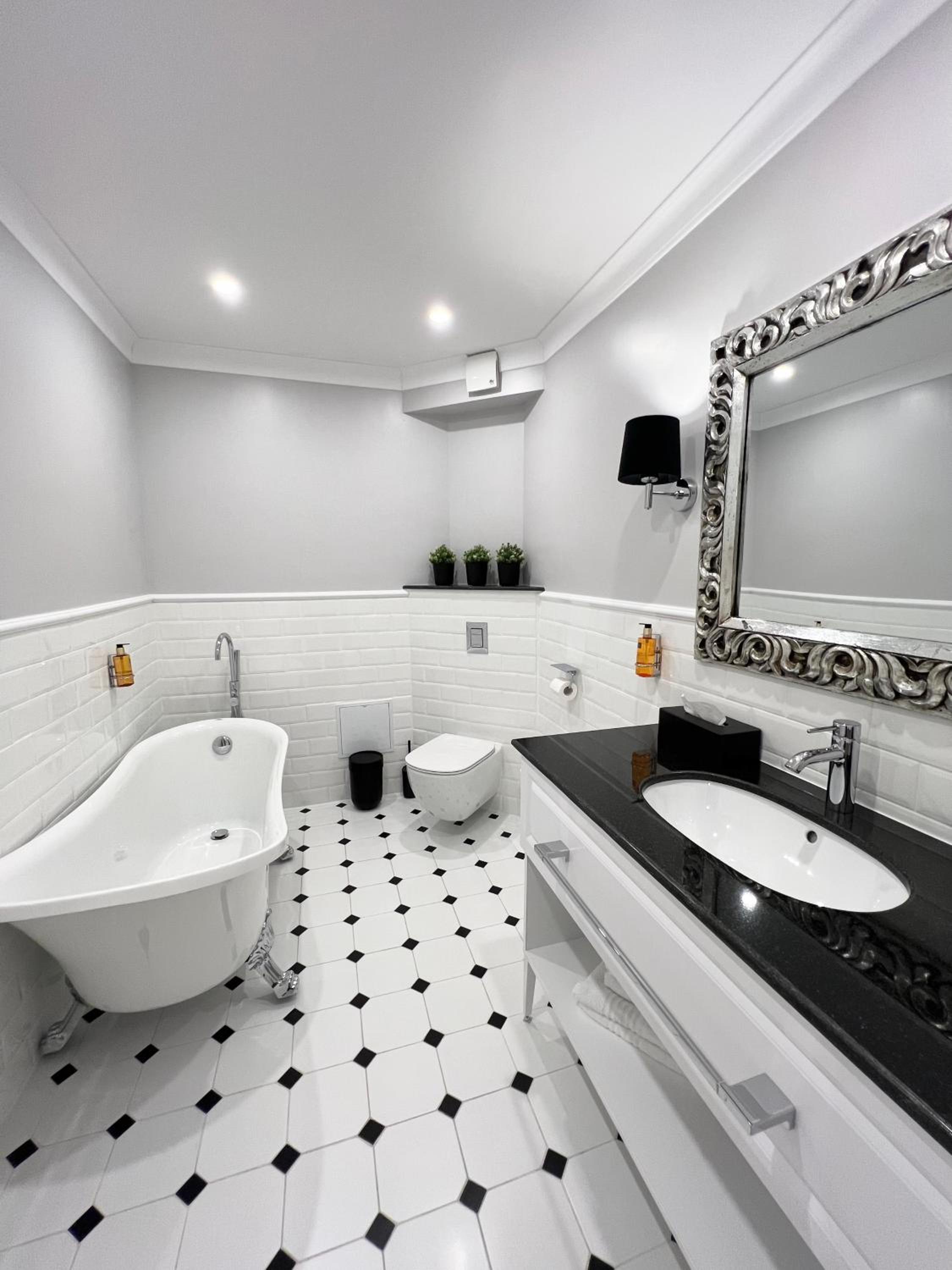 Deluxe Double or Twin Room with Balcony - Photo 54