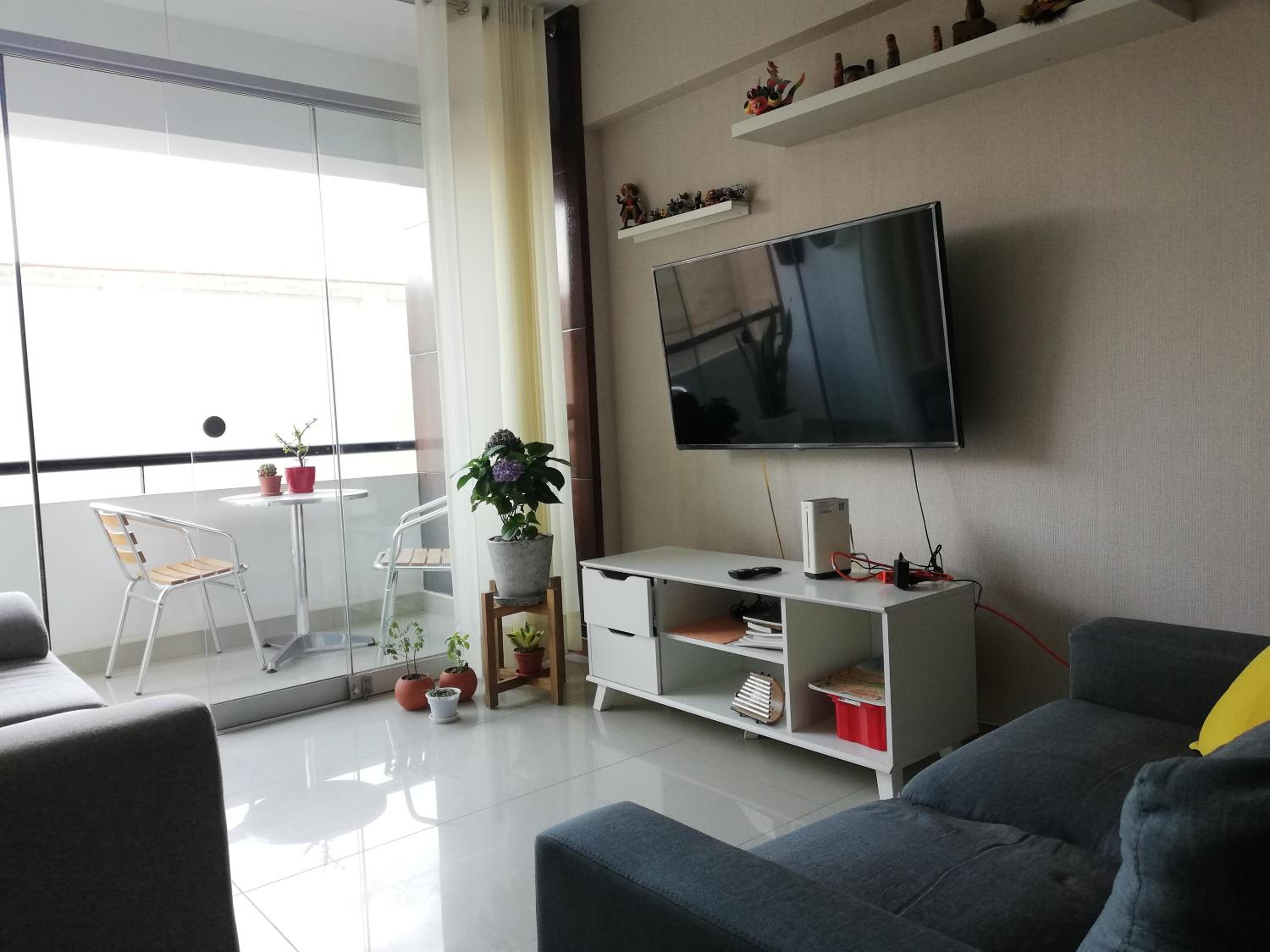 One-Bedroom Apartment photo 1