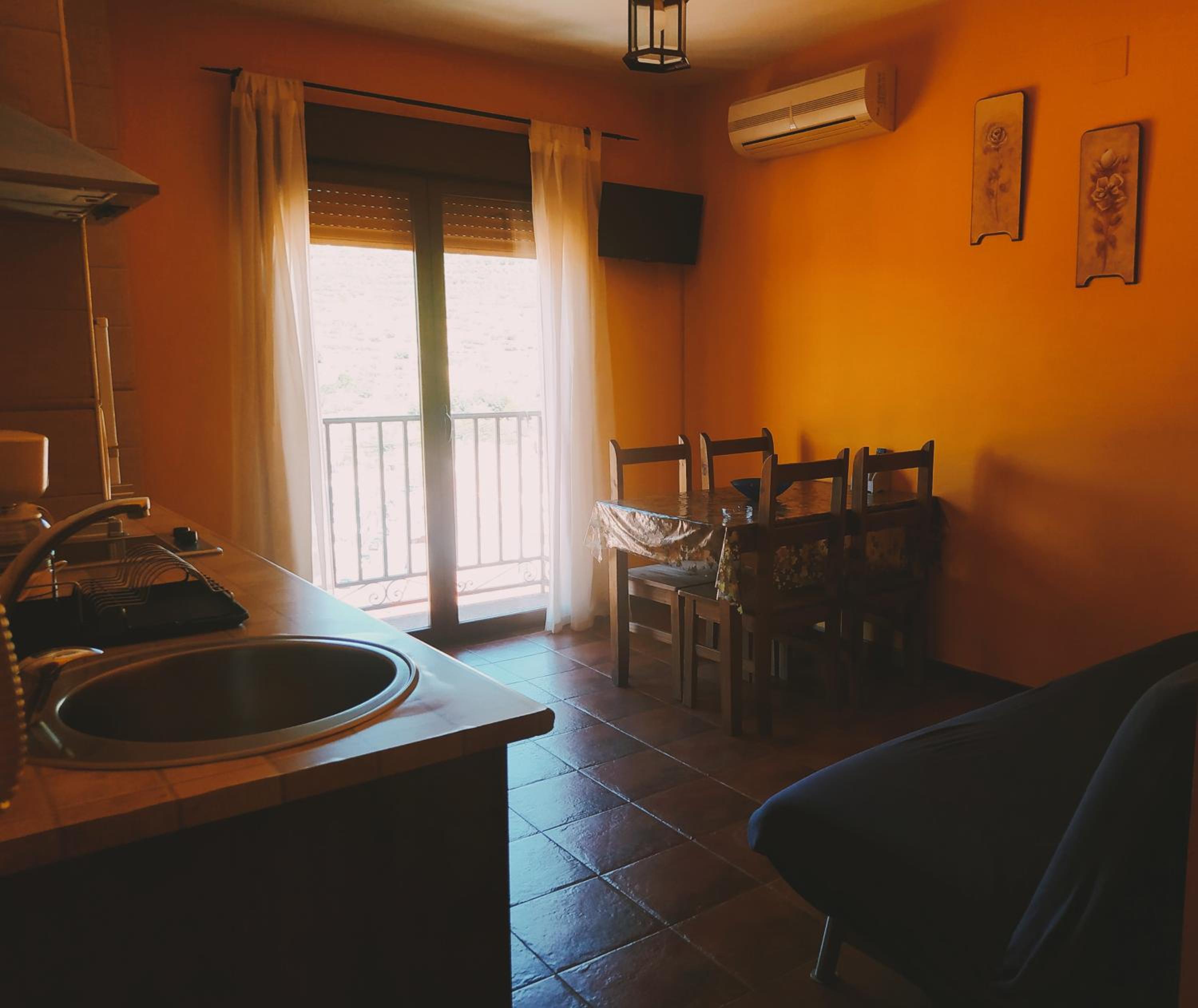 Apartment with Mountain View photo 3