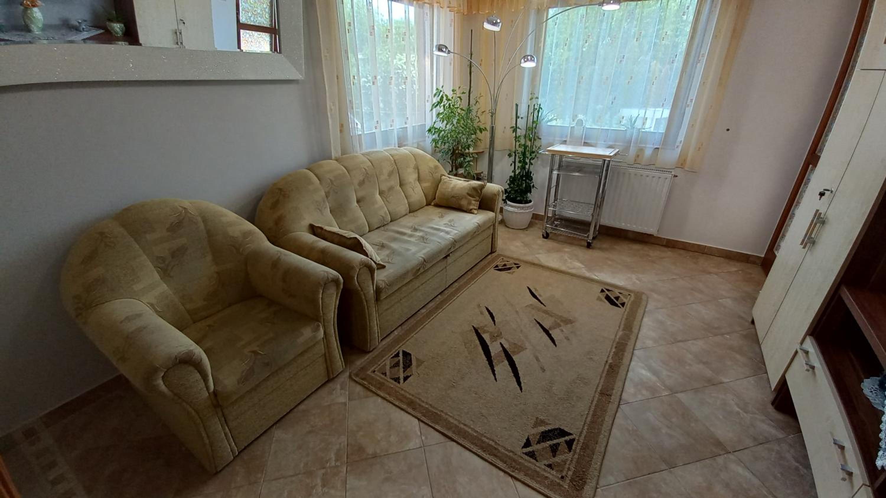 Two-Bedroom Apartment - Photo 4