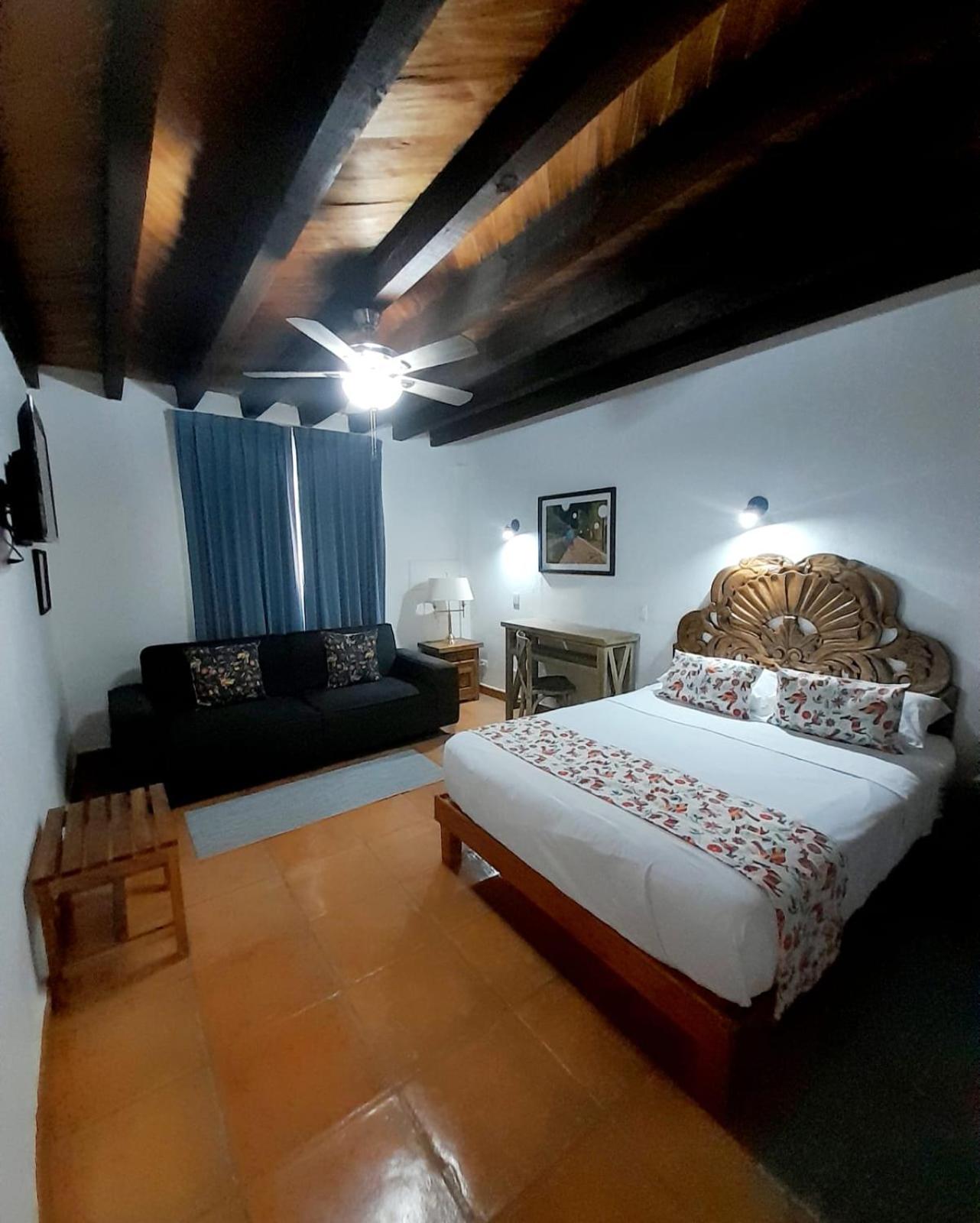 Double Room photo 2