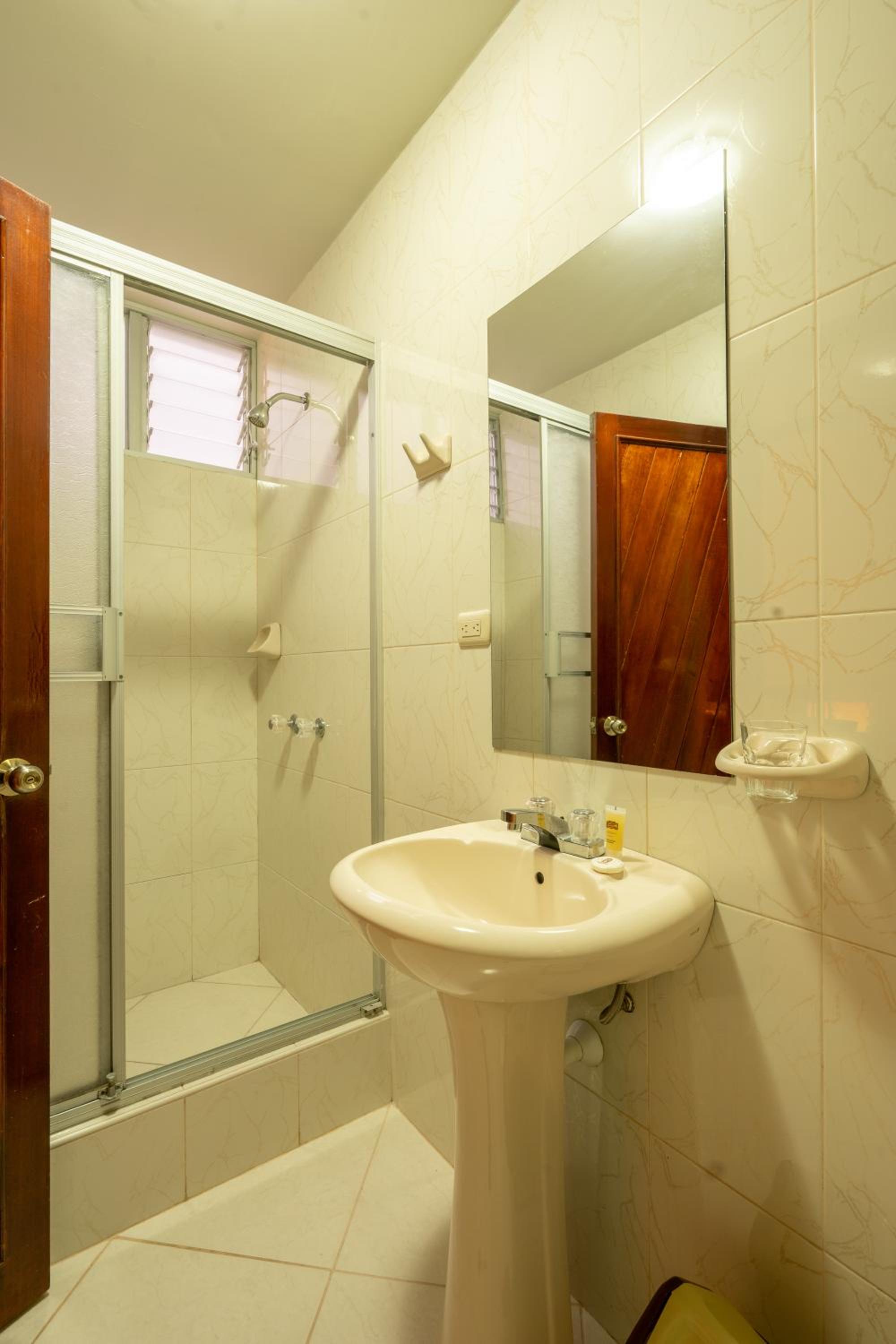 Single Room photo 2