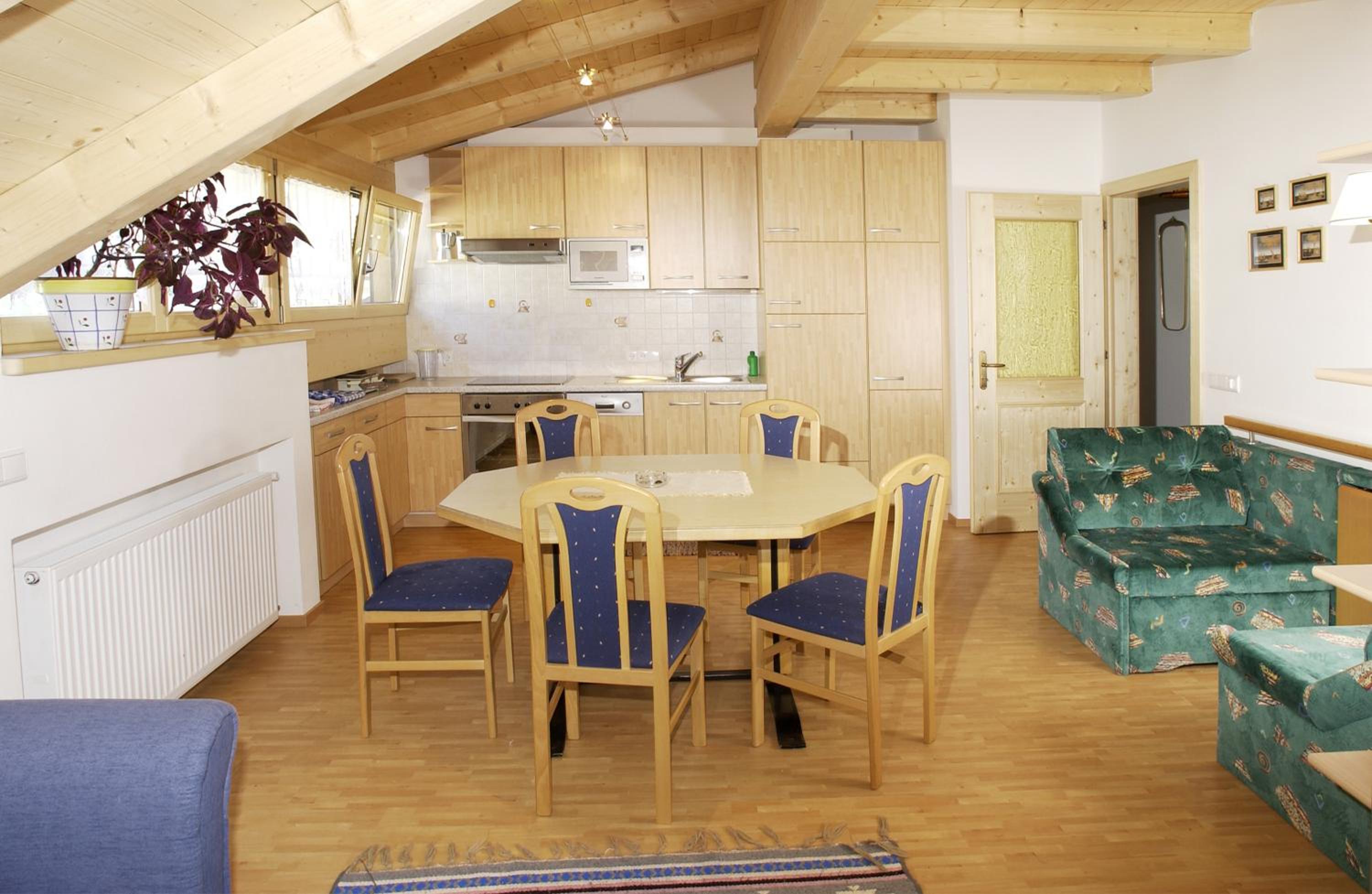 Superior Two-Bedroom Apartment - Photo 7