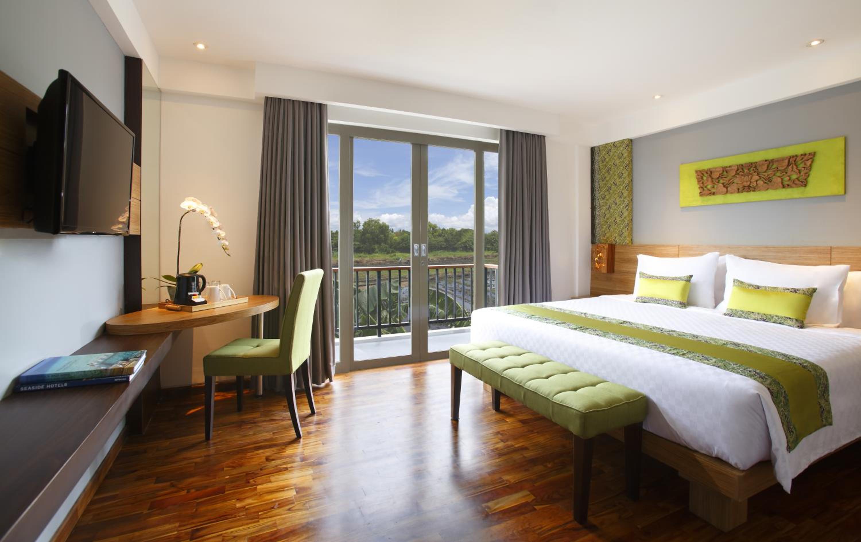 Deluxe Double or Twin Room with Paddy View - Photo 10