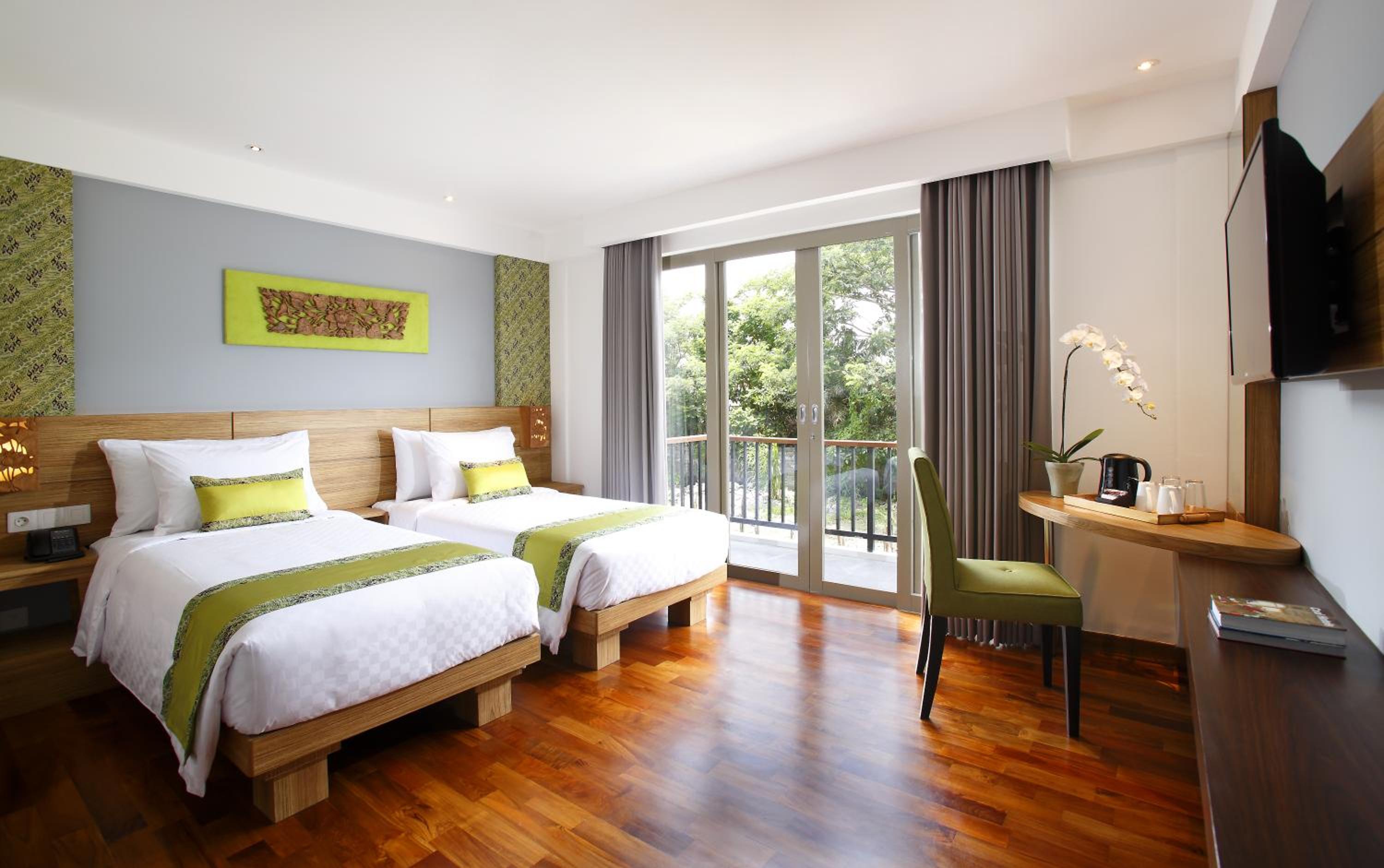 Deluxe Double or Twin Room with Paddy View - Photo 8