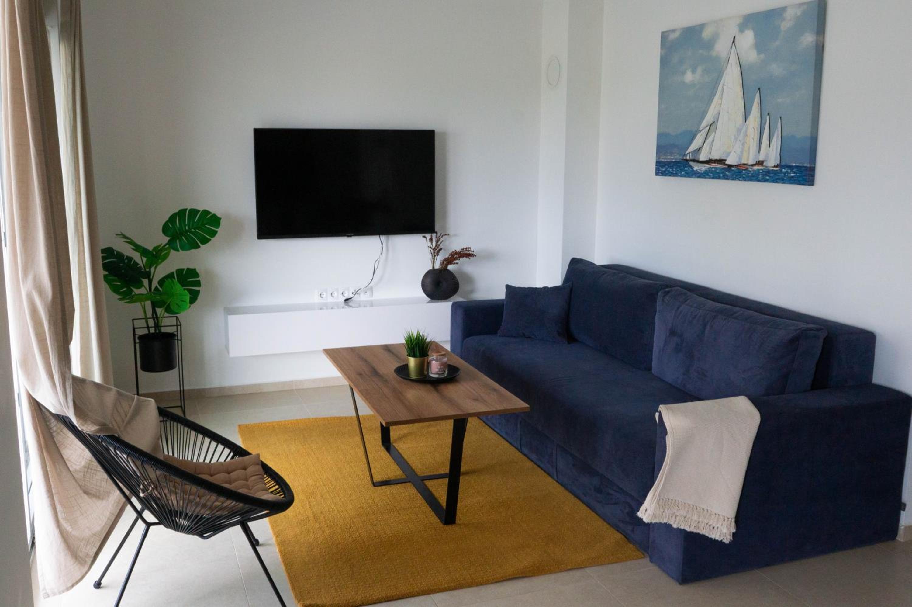 Apartment with Balcony photo 1