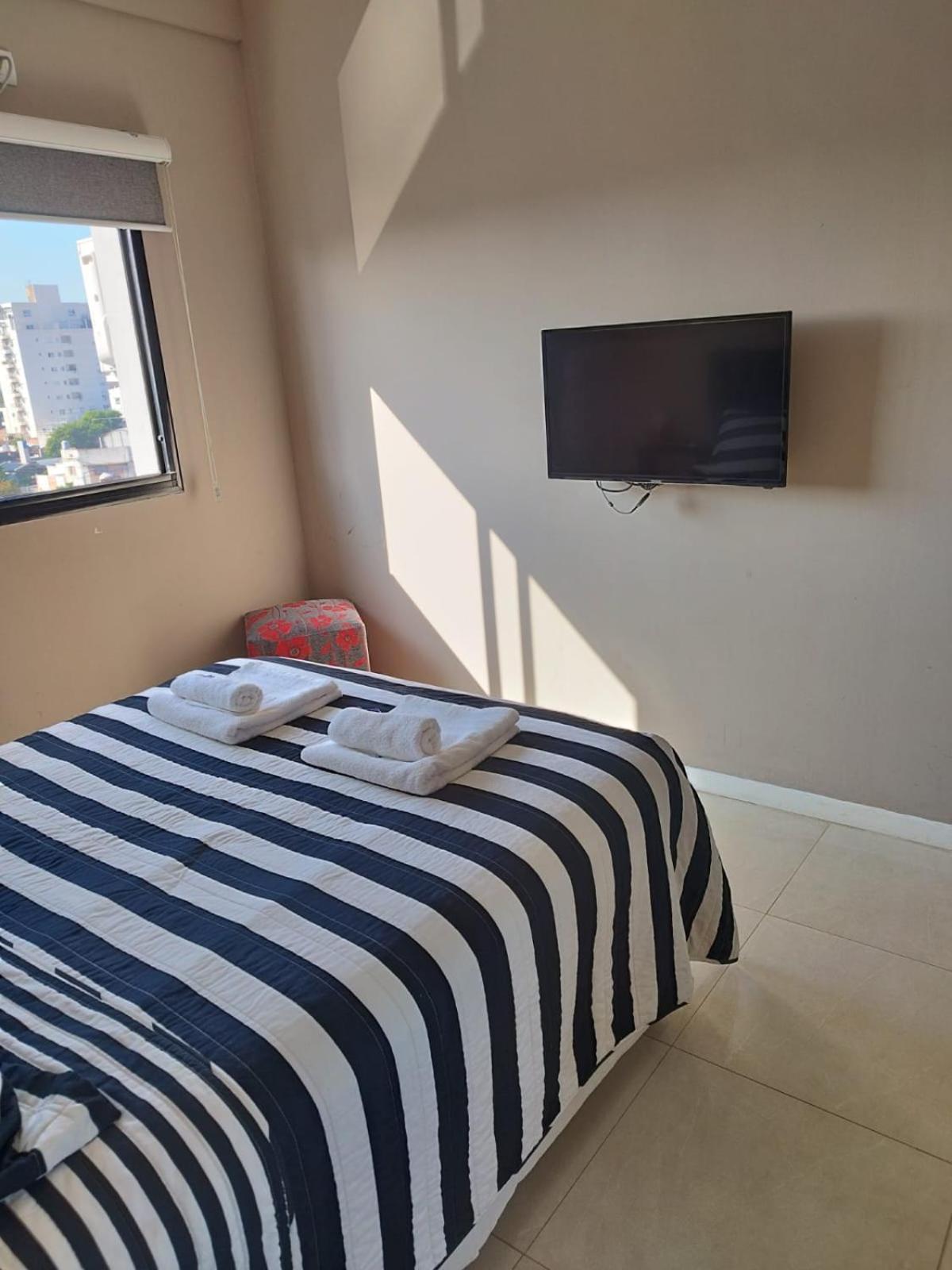 One-Bedroom Apartment photo 3