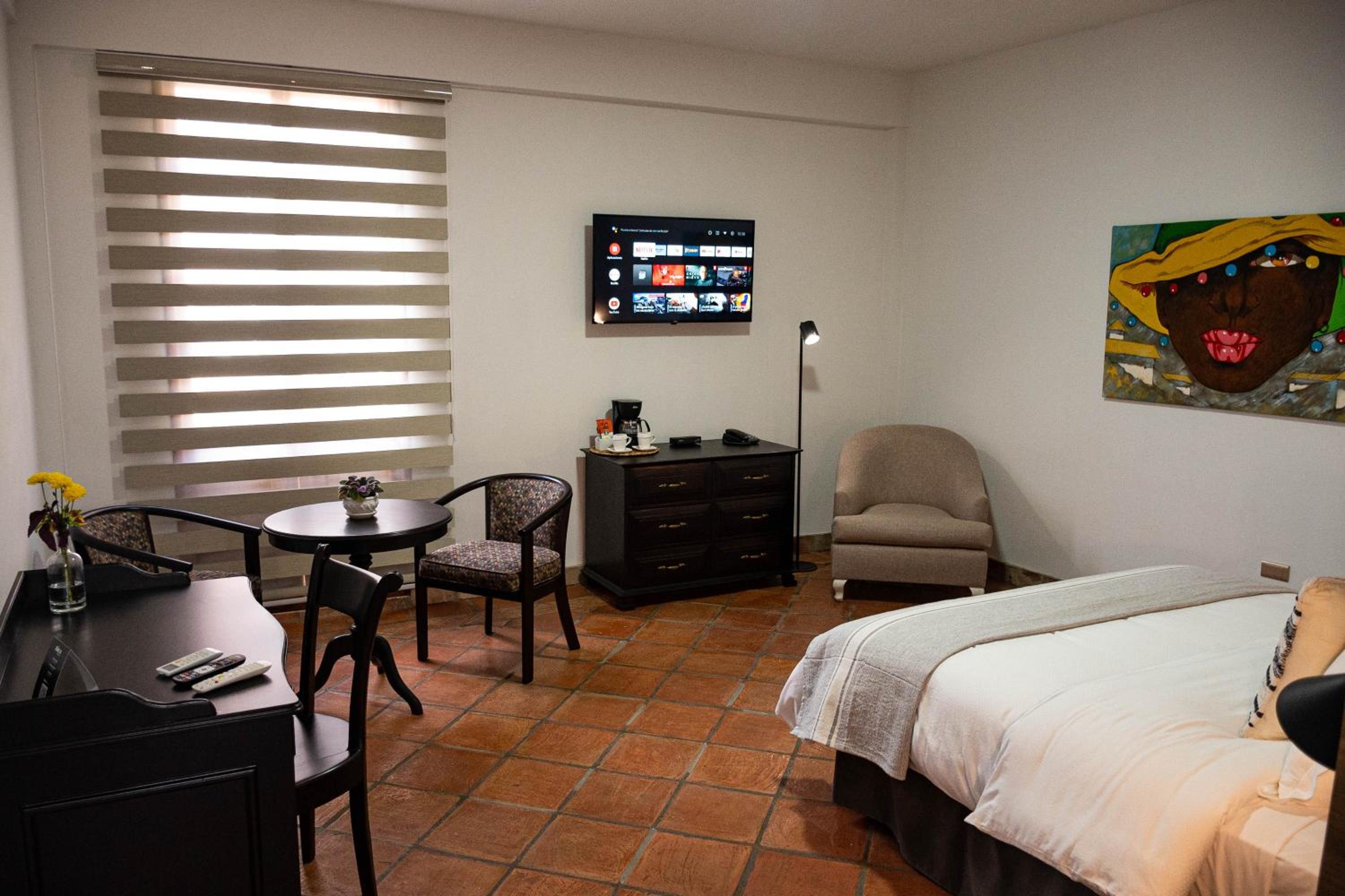Double or Twin Room photo 2