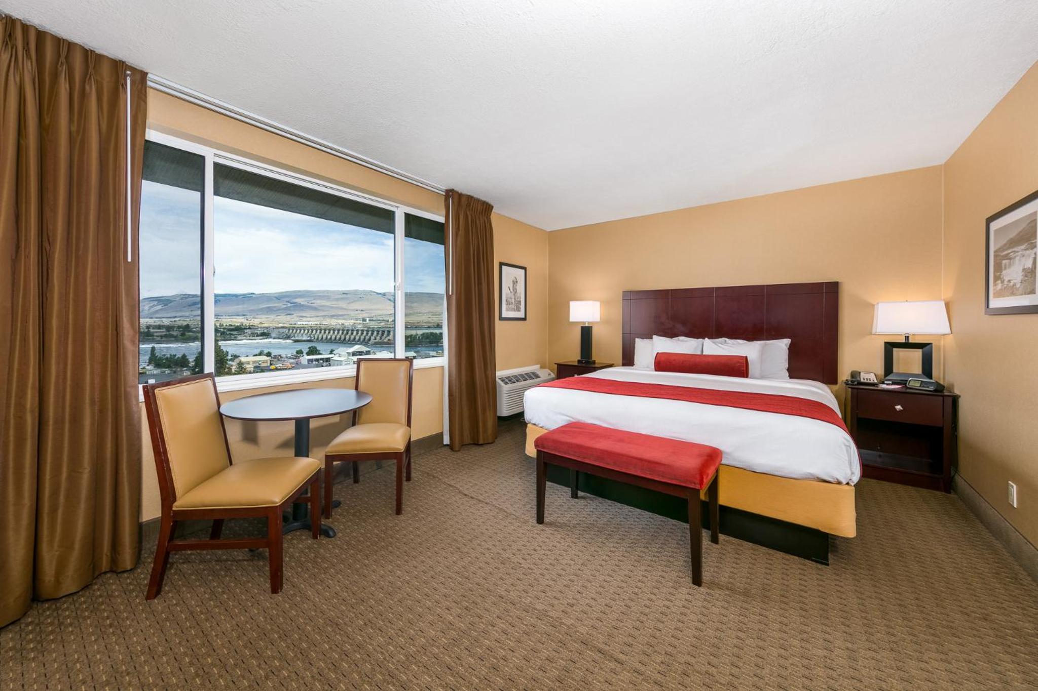 Deluxe King Room - Photo 1