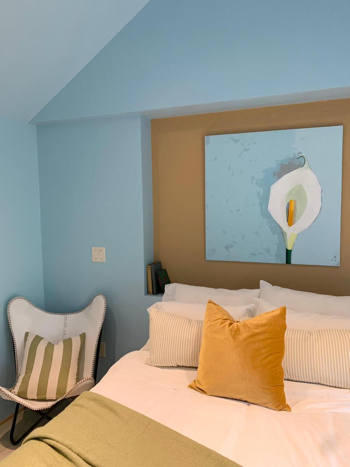 Deluxe Queen Room with Spa Bath