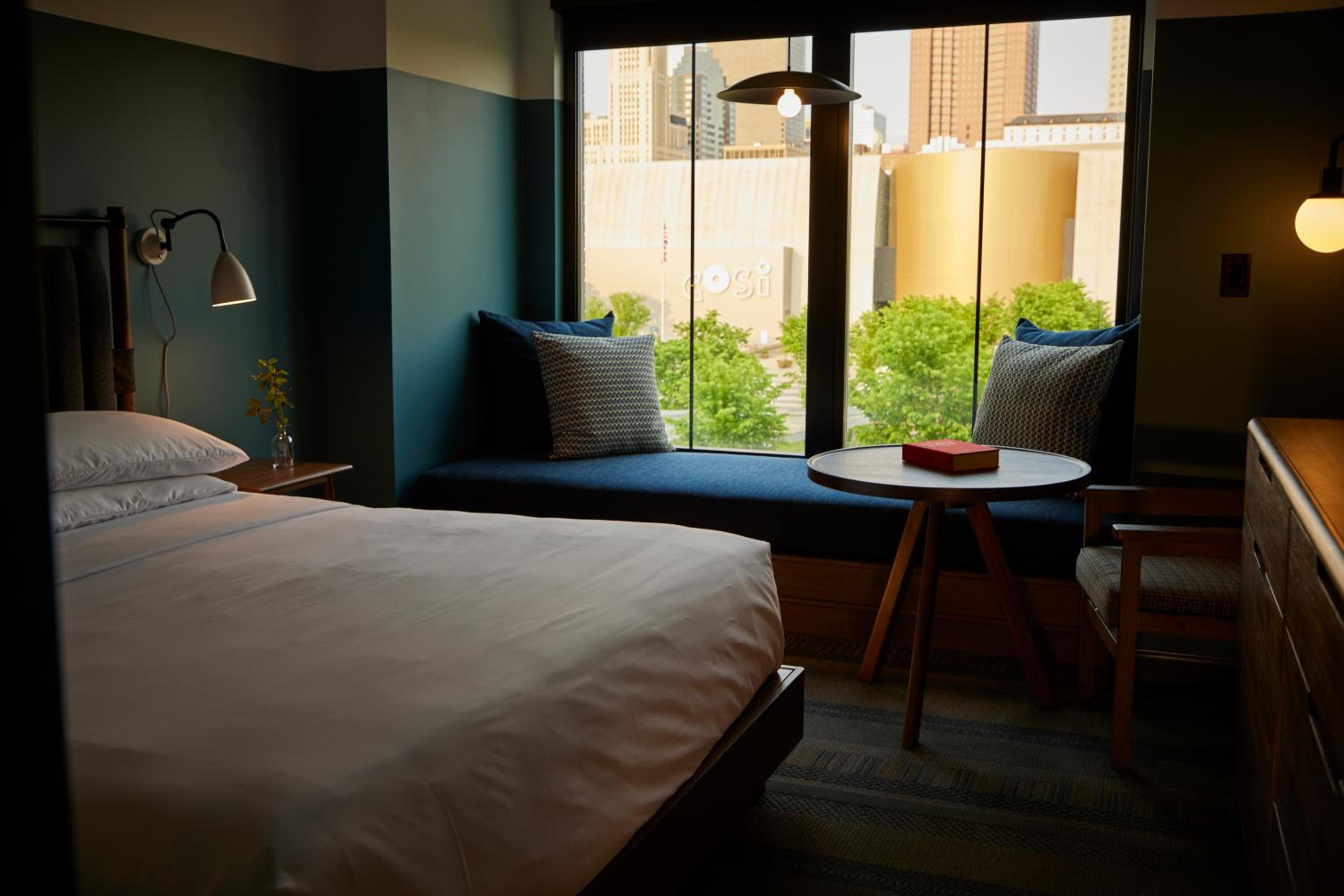 City View Guest Room, 1 King photo 3