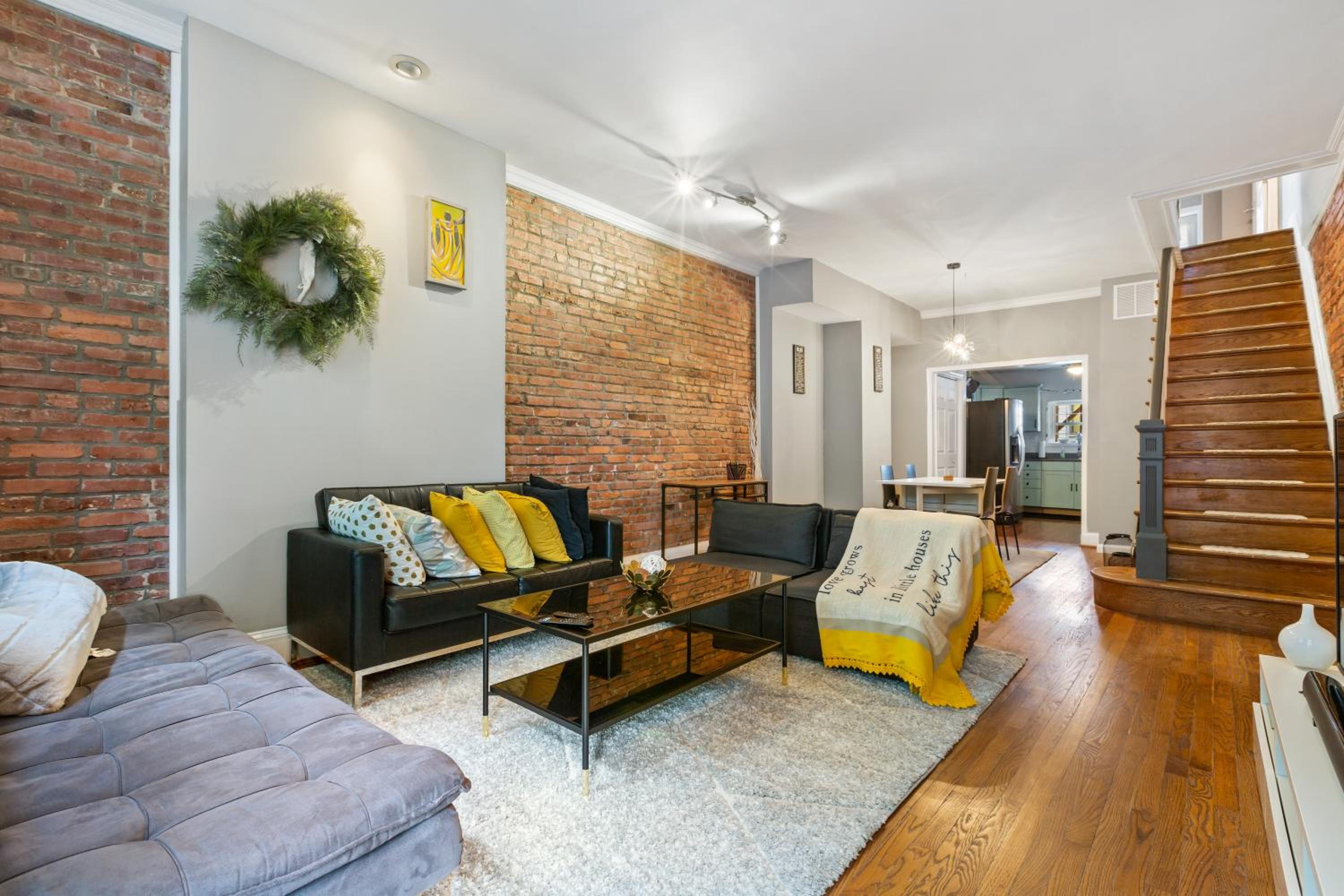 Two-Bedroom Townhouse photo 1