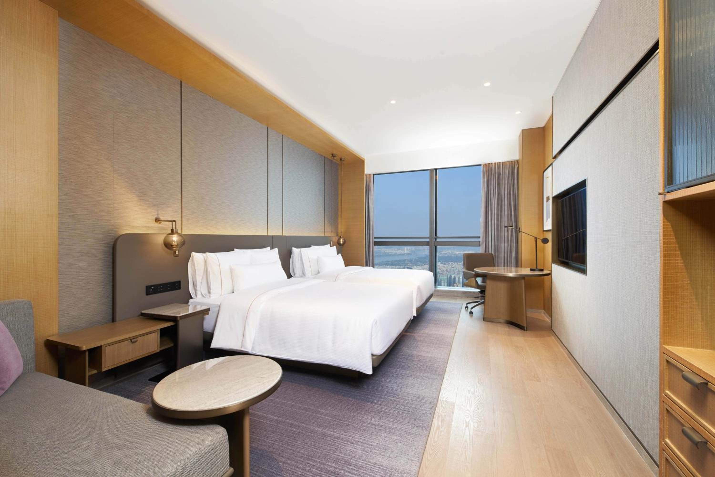 Guest room, 2 Doubles, River view - Photo 3