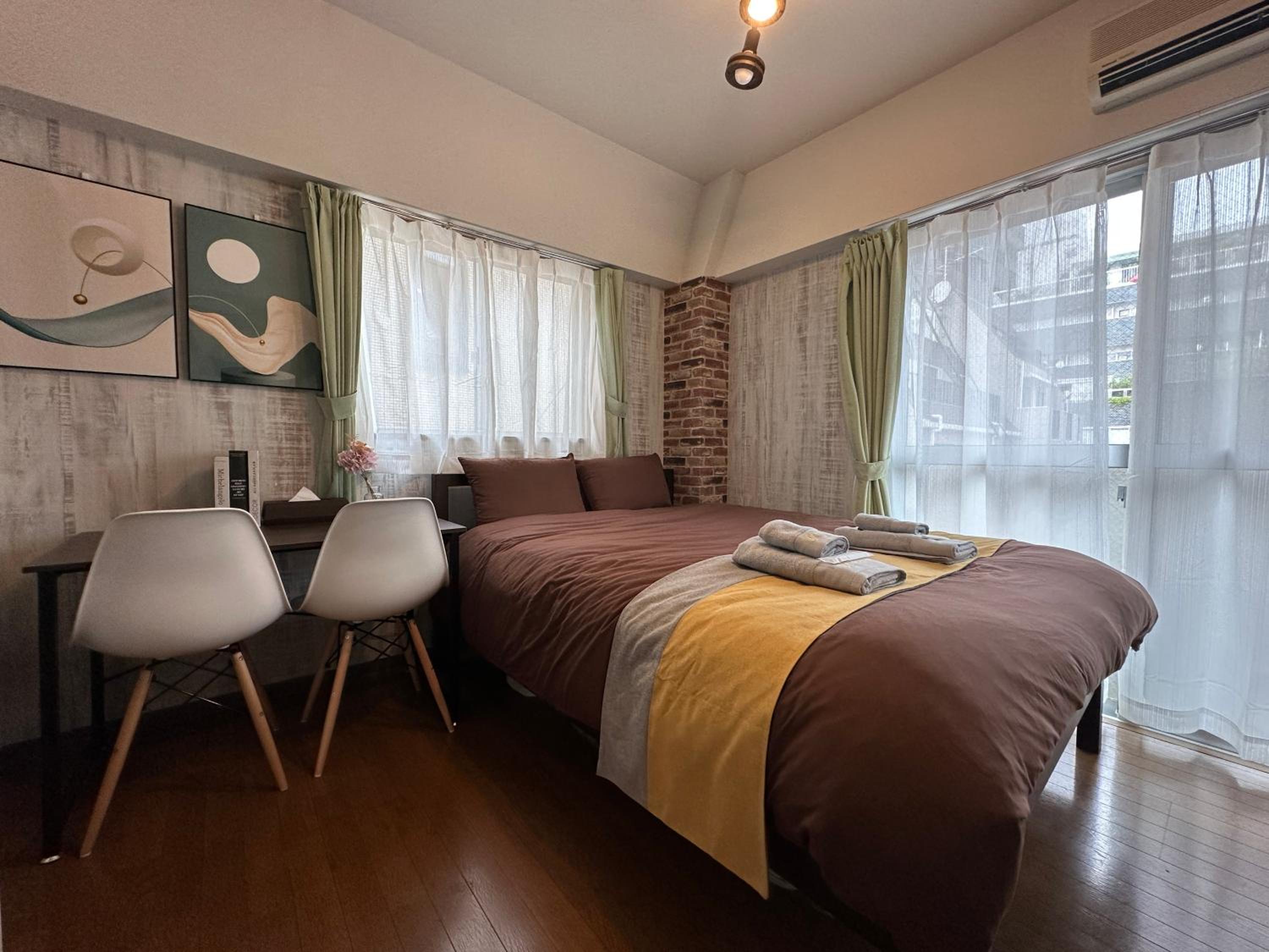 One-Bedroom Apartment