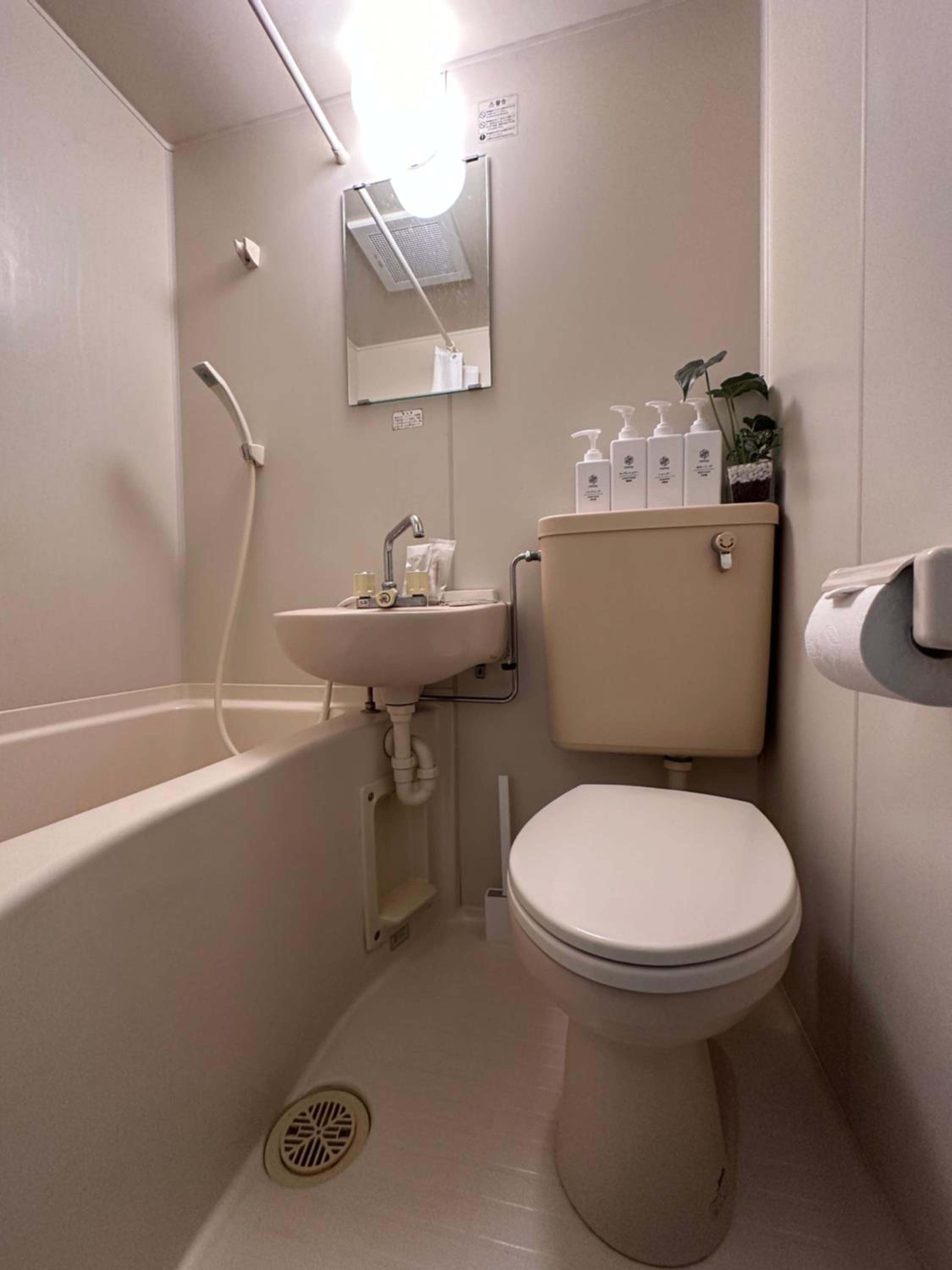 One-Bedroom Apartment thumbnail 6