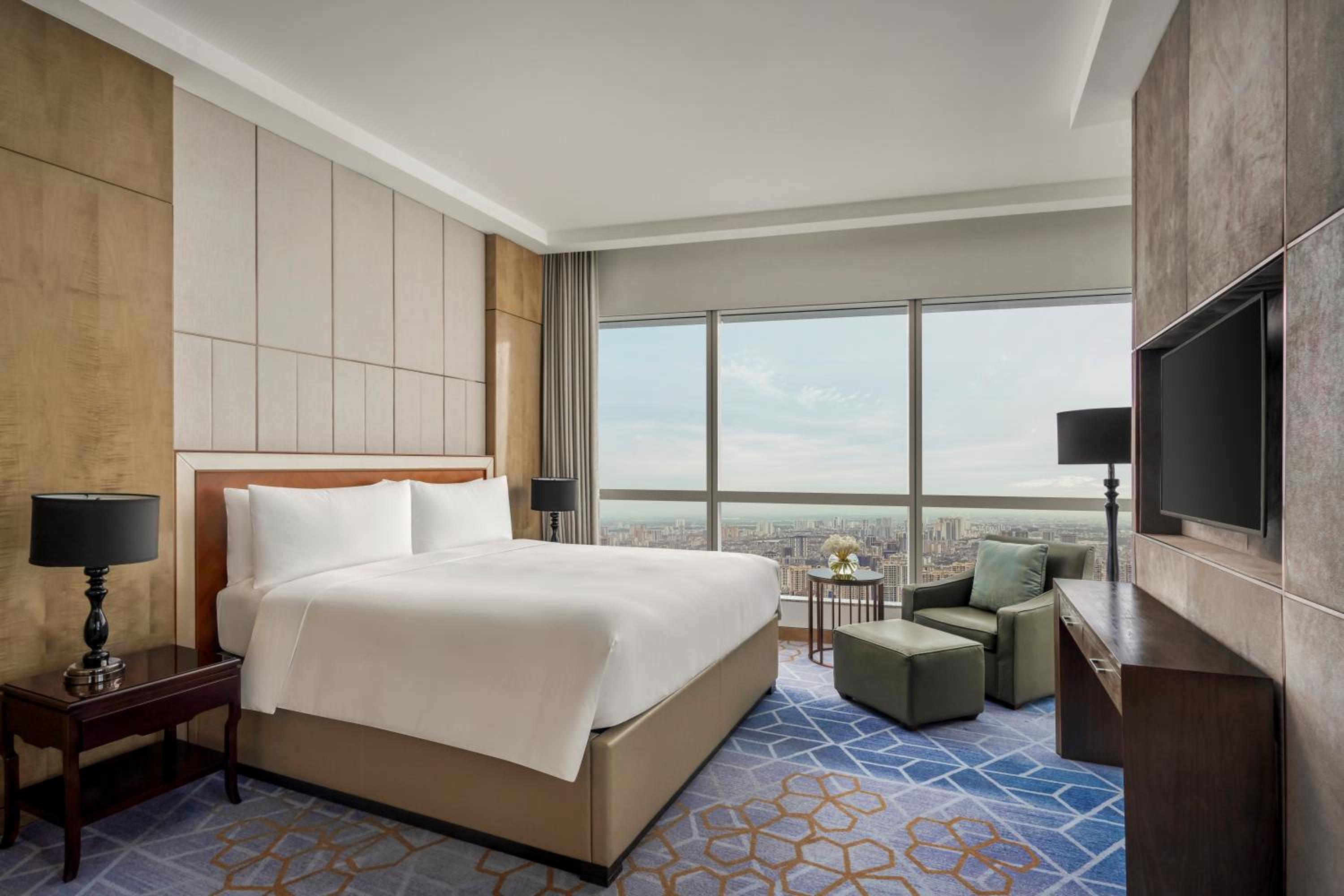 Ambassador Suite photo 1
