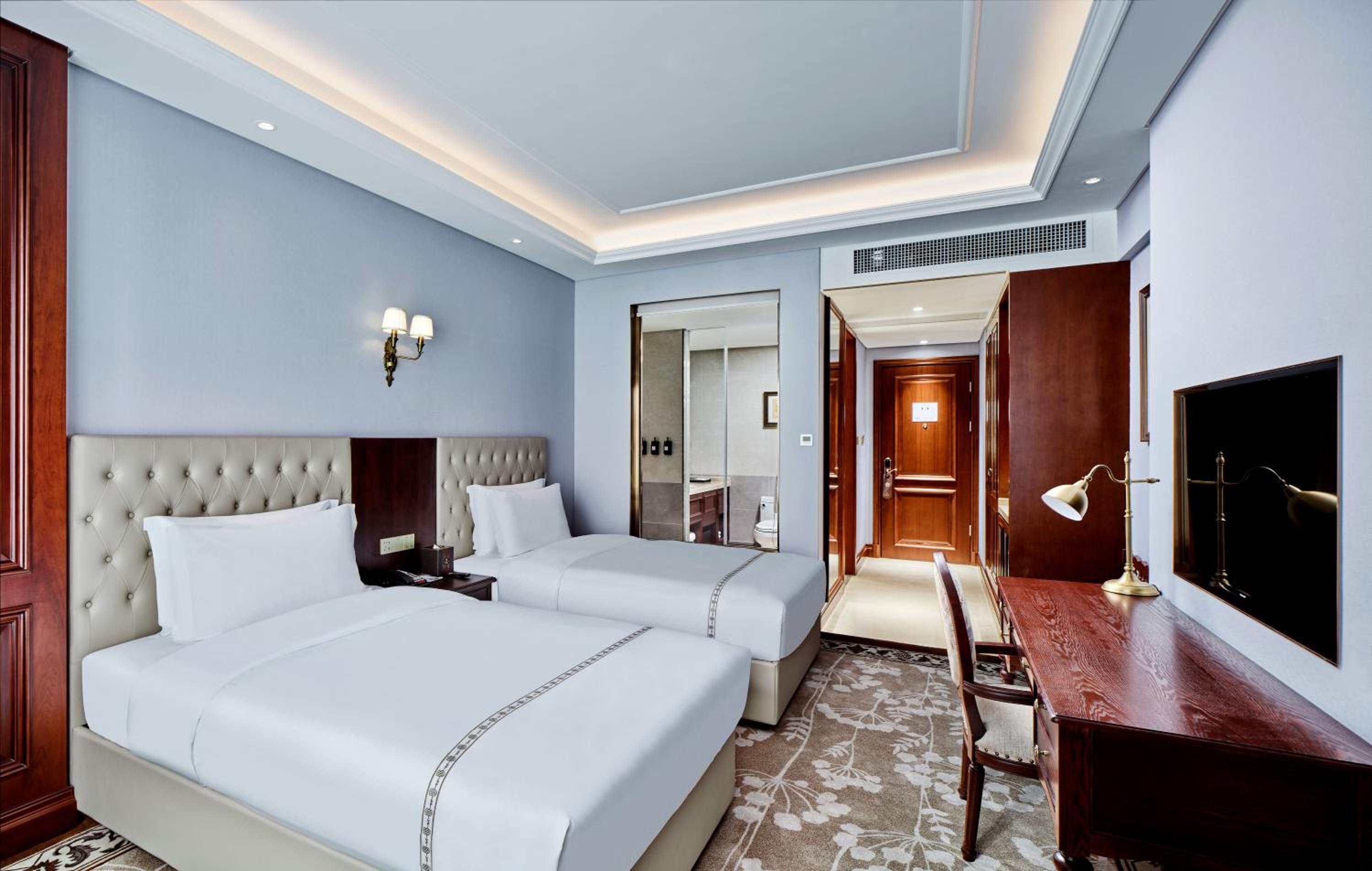 Deluxe Twin Room photo 2