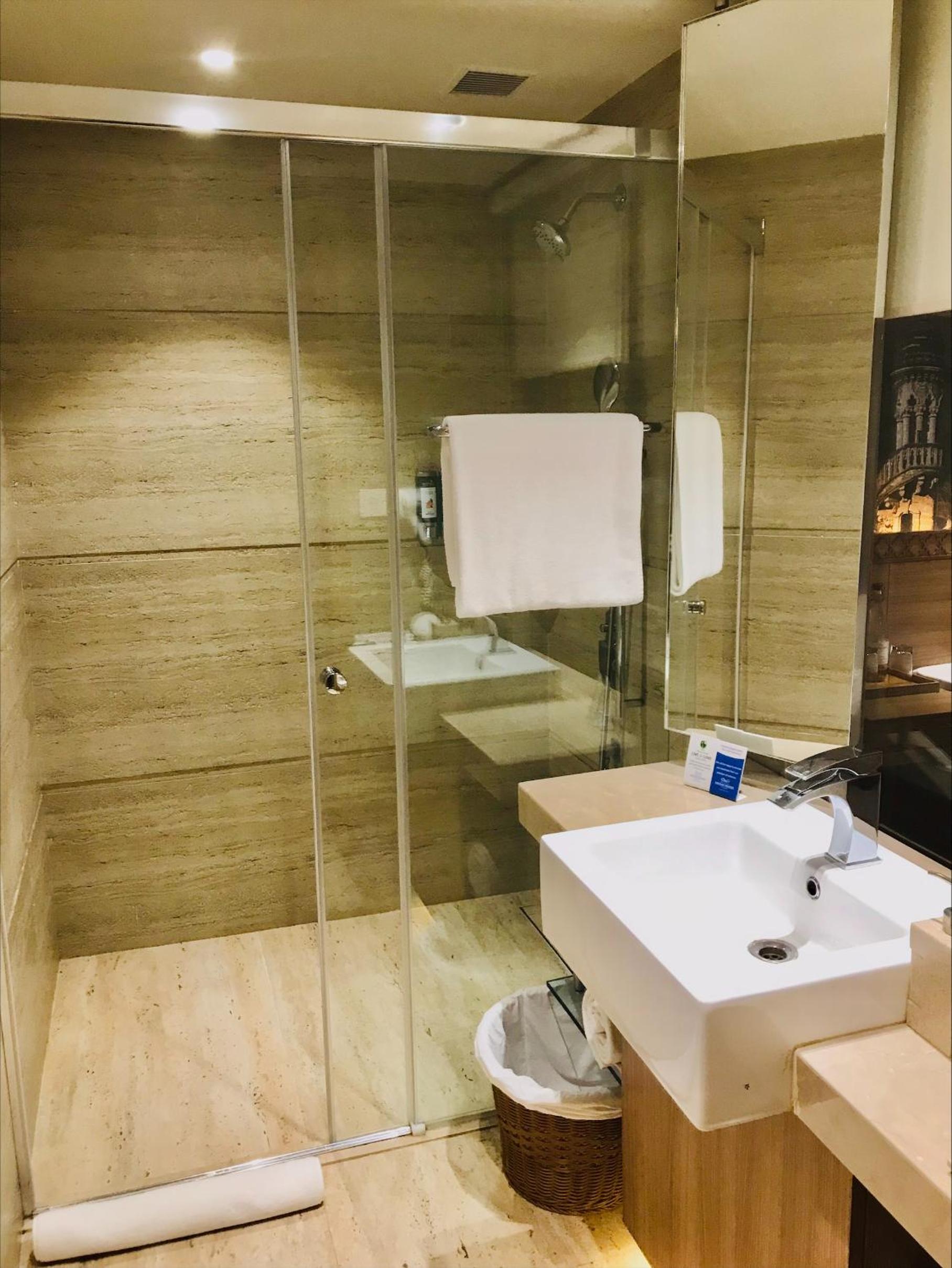 Deluxe Room with One Double Bed