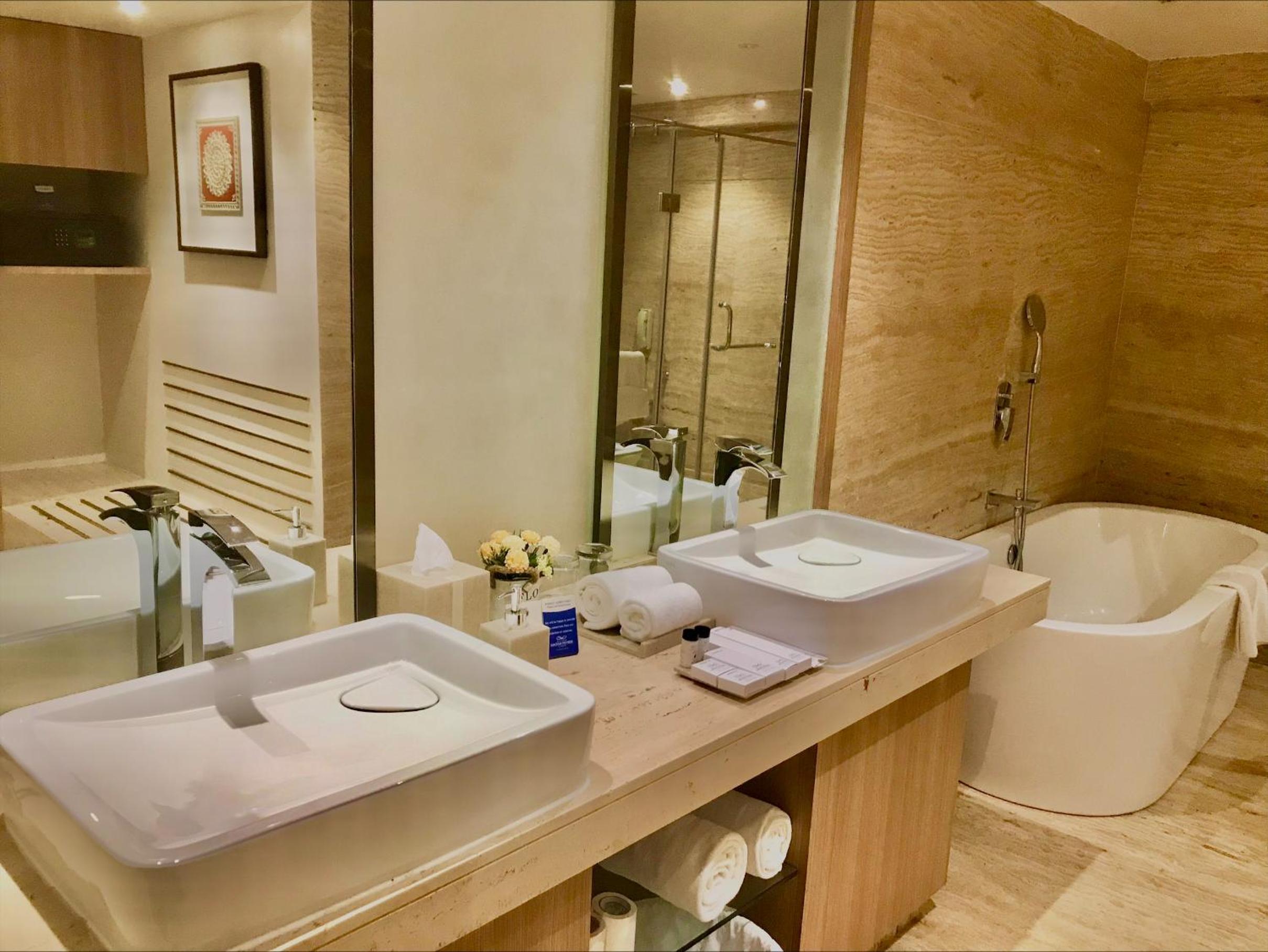 Suite Room