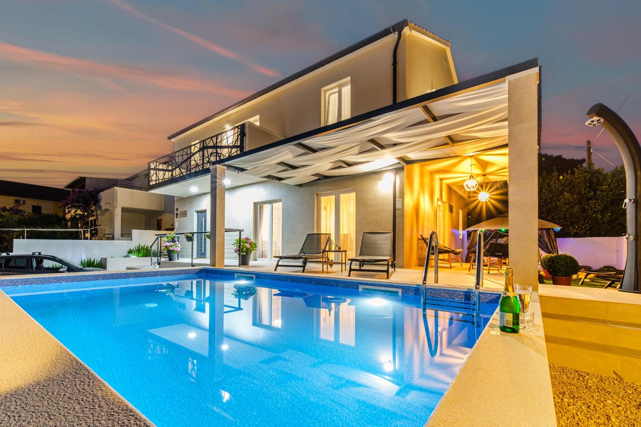 Villa photo 3