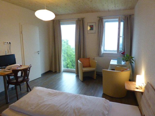 Double Room with Balcony - Photo 5